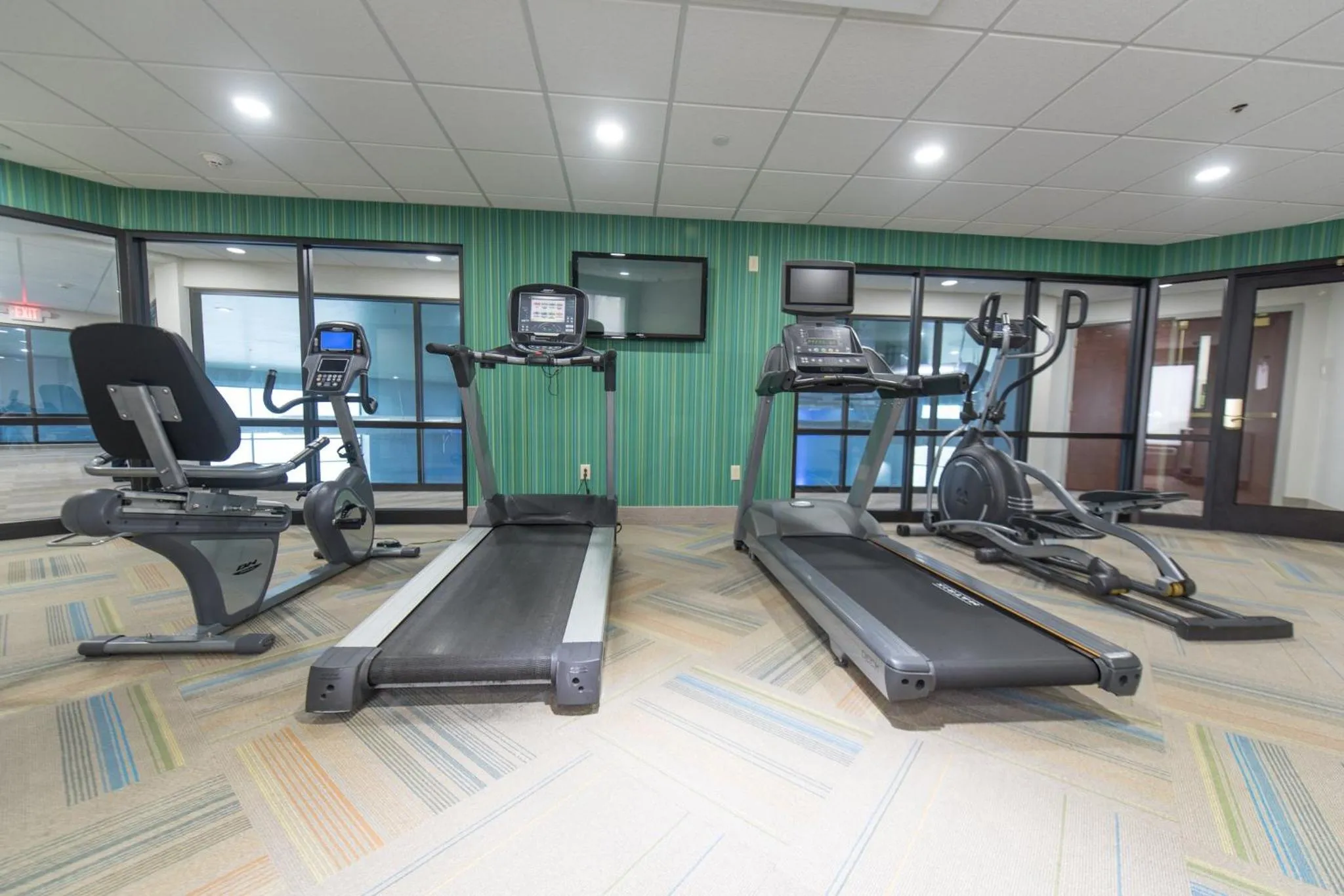 Fitness centre/facilities in Holiday Inn Express Hotel & Suites Erie an IHG Hotel