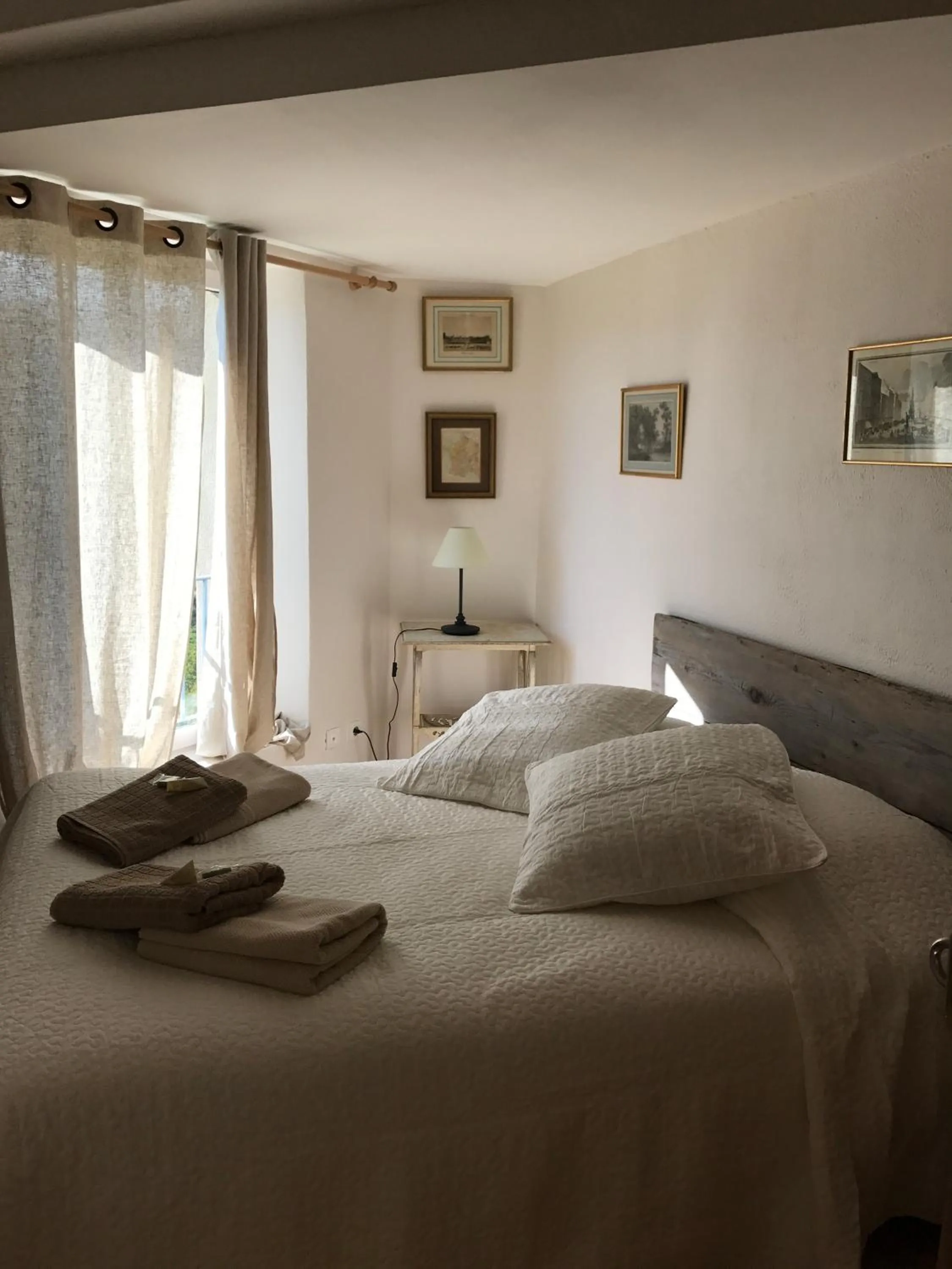 Bedroom, Bed in Hôtel Particulier des Lumières