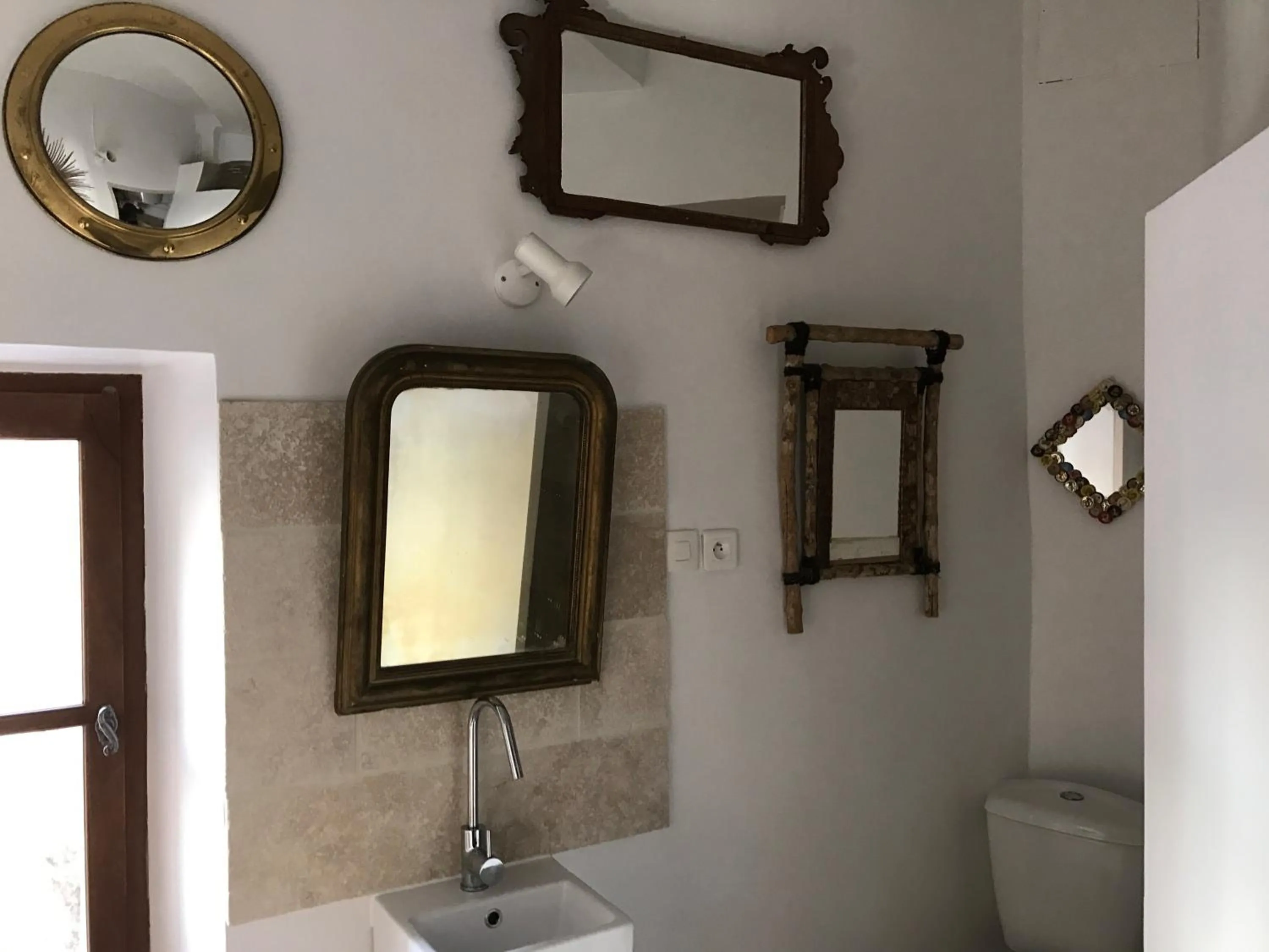 Bathroom in Hôtel Particulier des Lumières