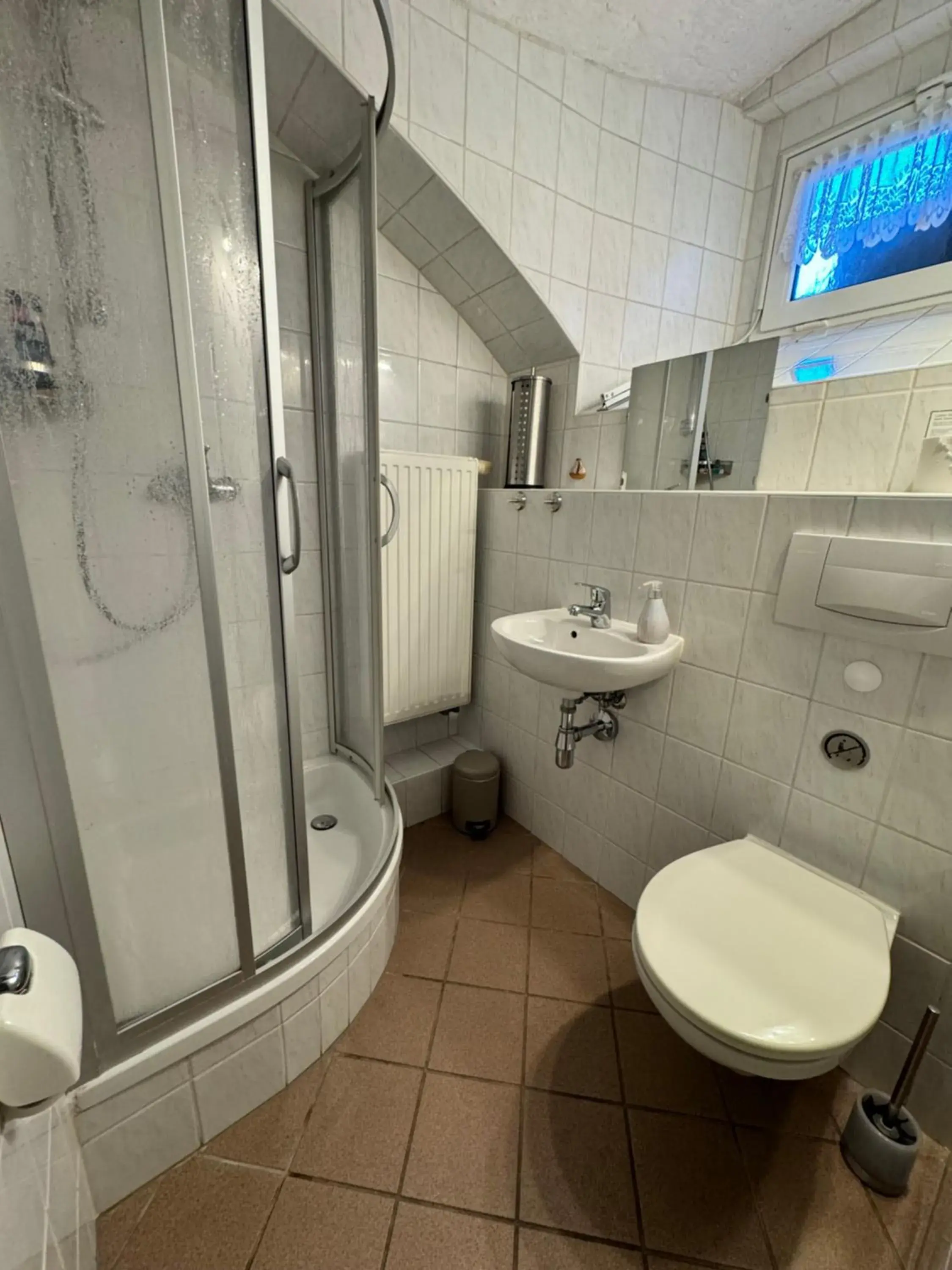 Budget Double or Twin Room - single occupancy in Pension Hönel-Hof Bad Schandau Budget Double or Twin Room - single occupancy in Pension Hönel-Hof Bad Schandau