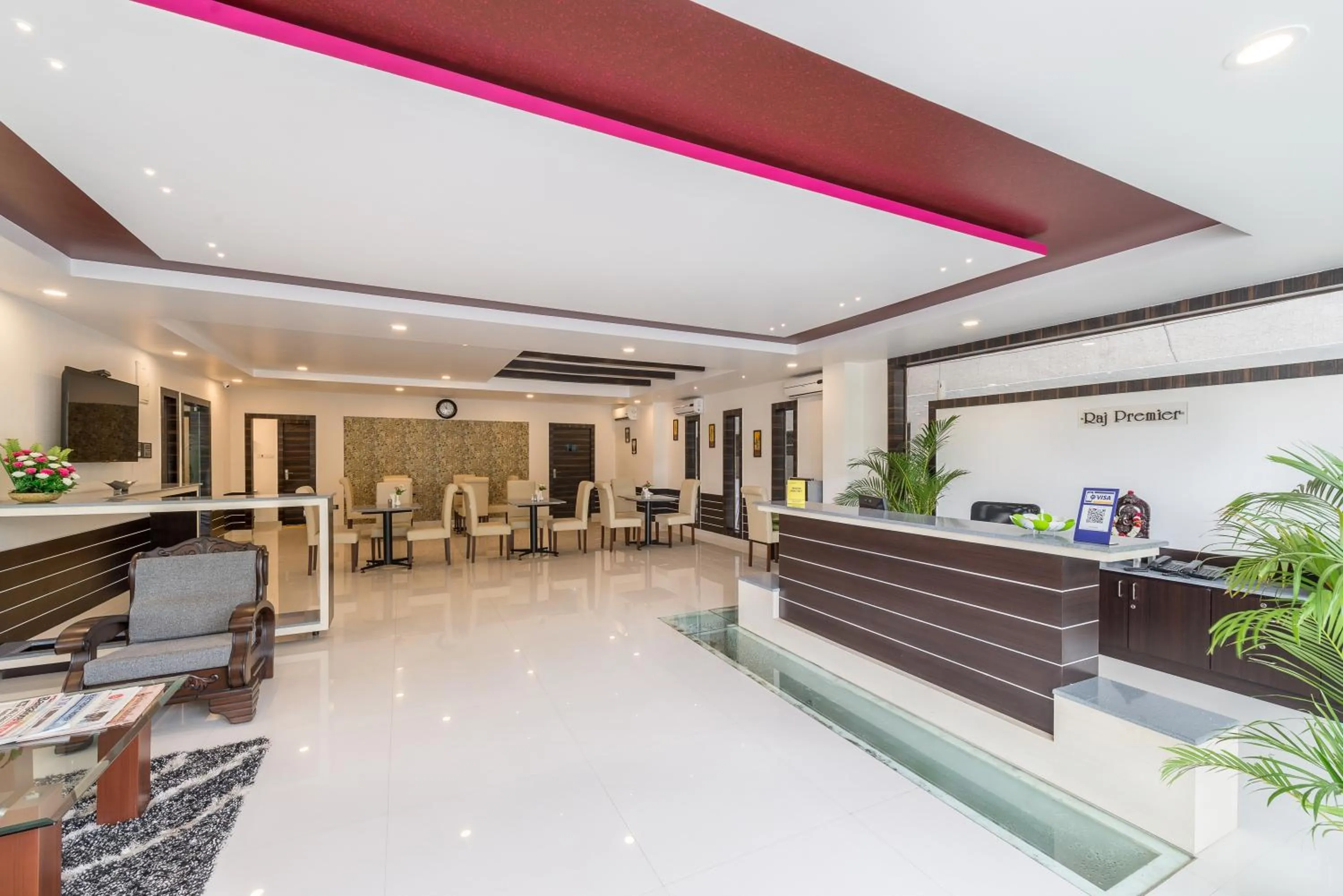 Living room in Treebo Raj Premier, Indiranagar