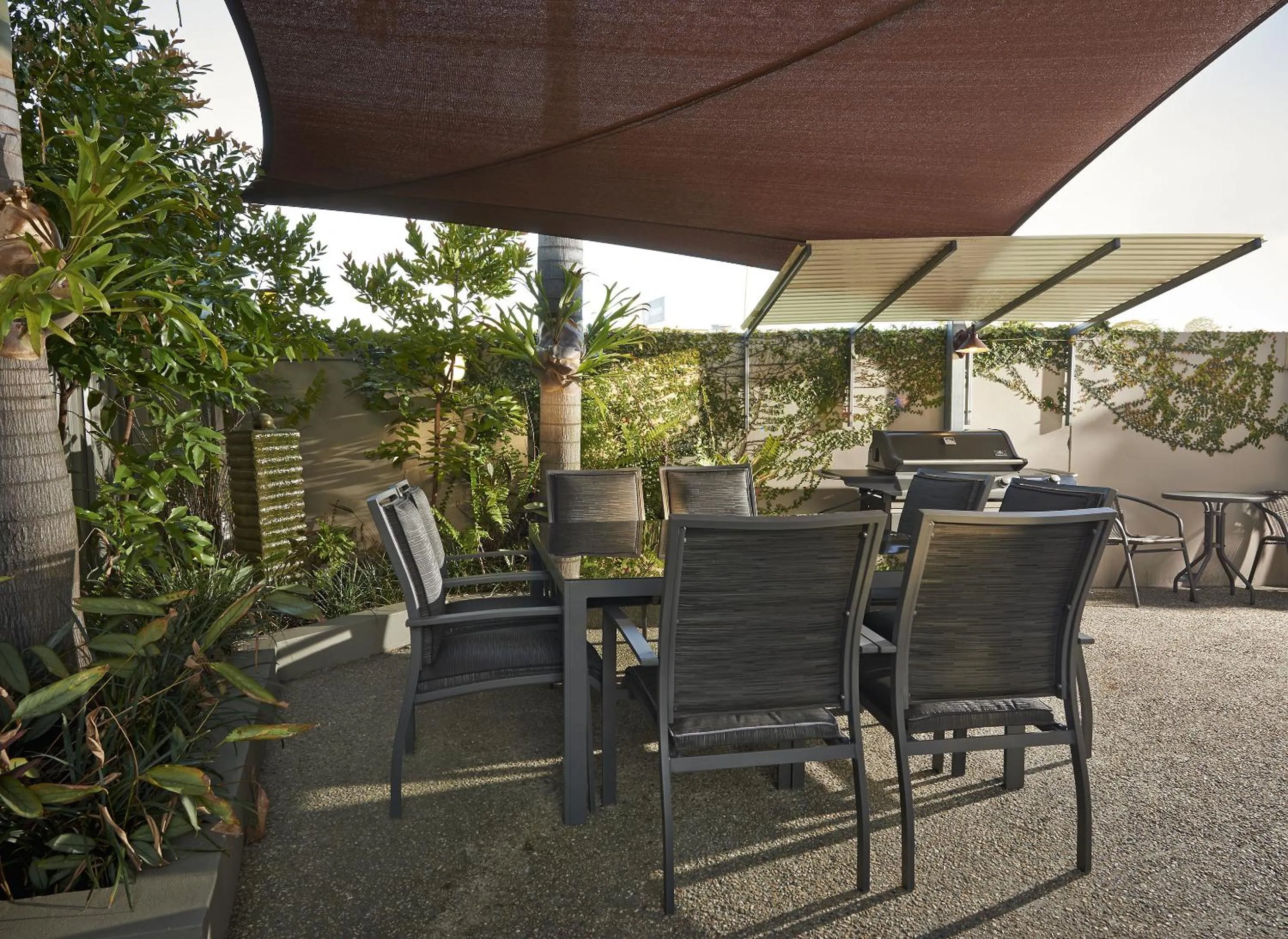 Garden in Brisbane Street Studios