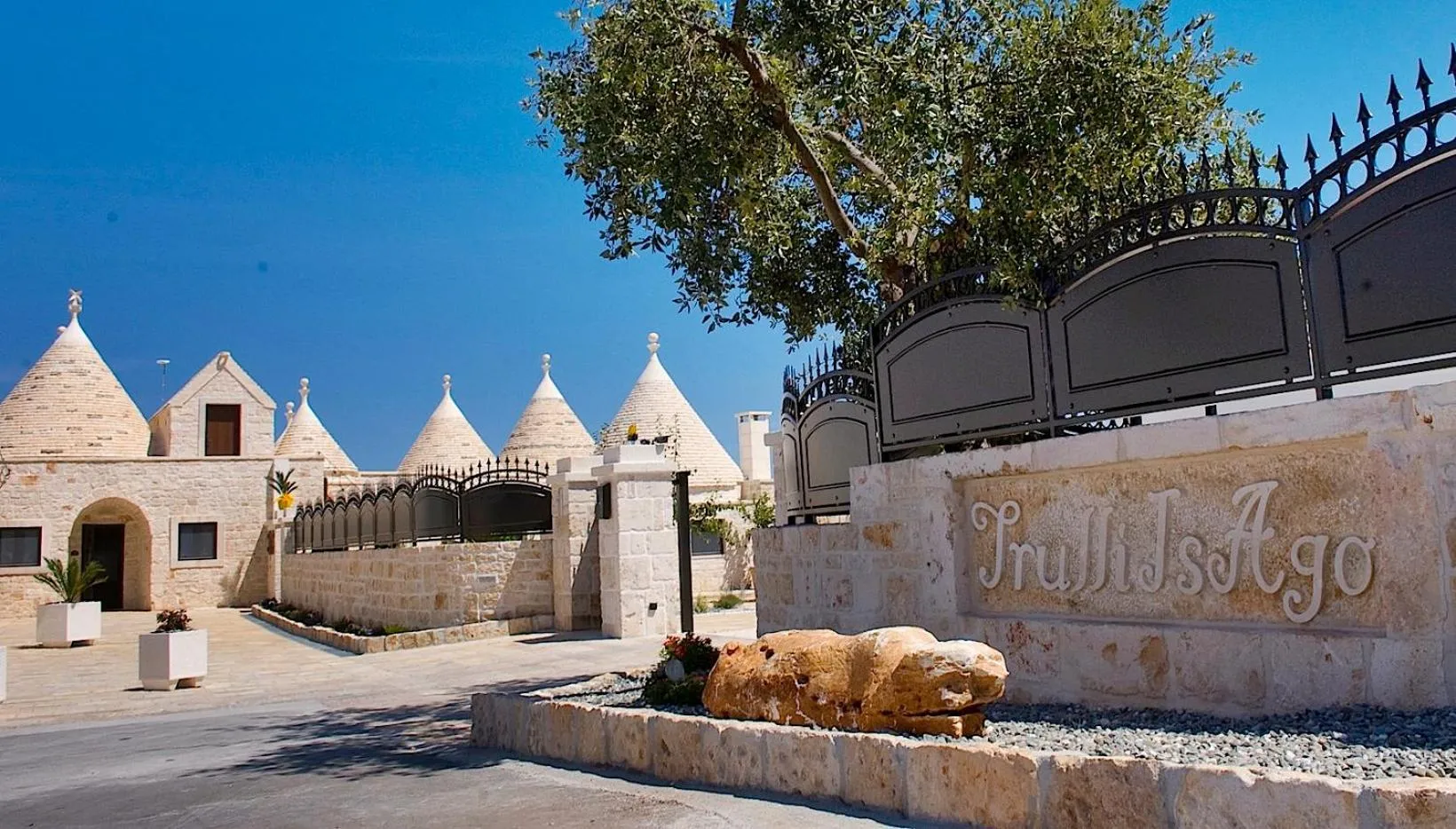 Property logo or sign in Trulli IsAgo