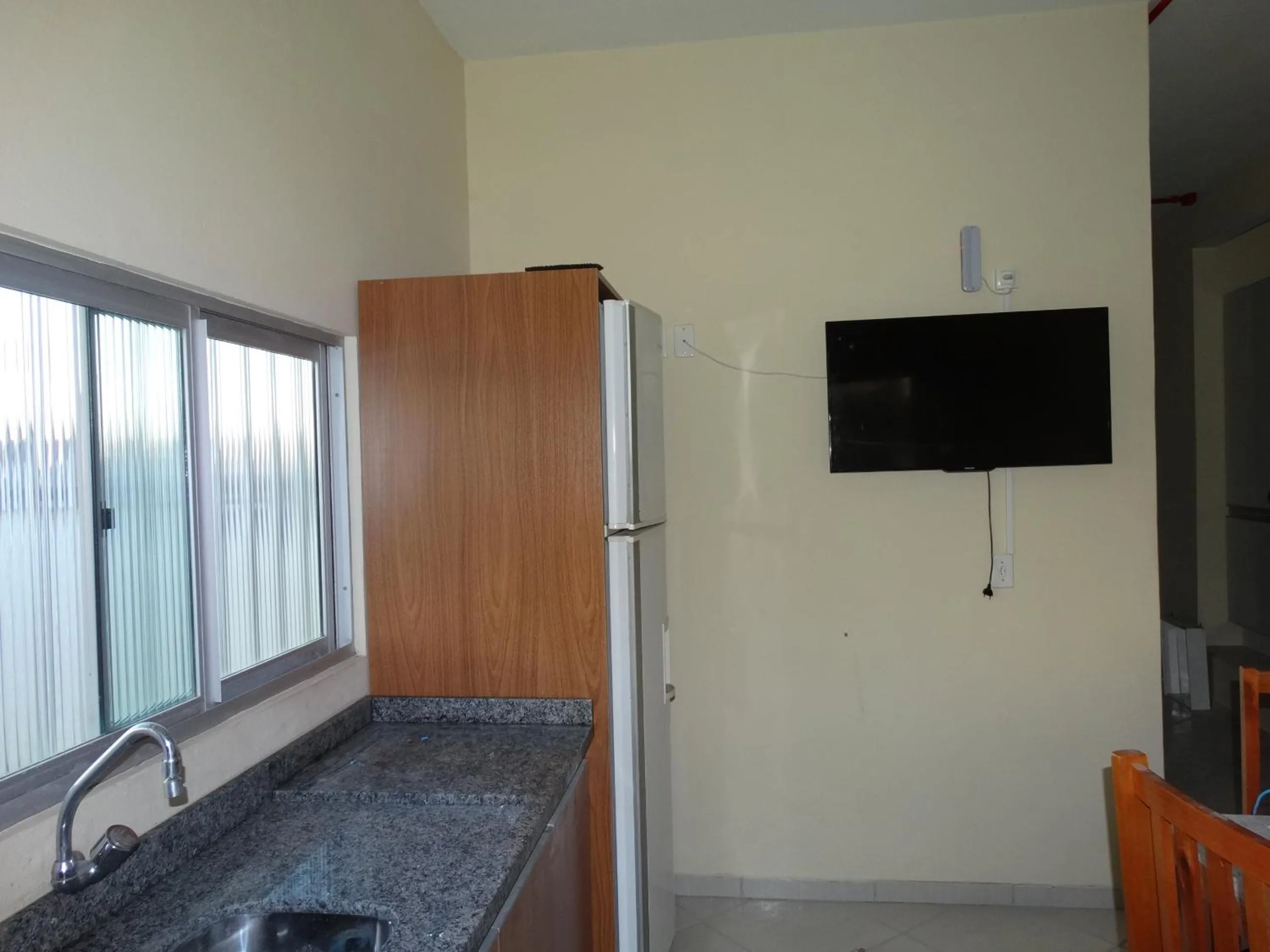 Communal kitchen in Pousada Oliveira