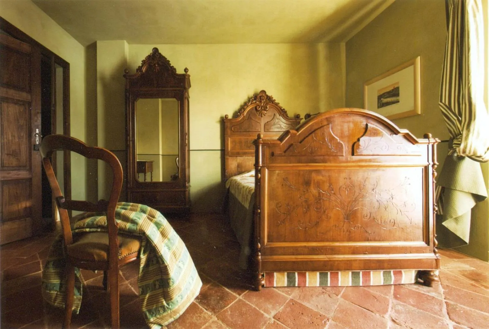 Bedroom, Bed in L'Atelier di Pierflavio Gallina
