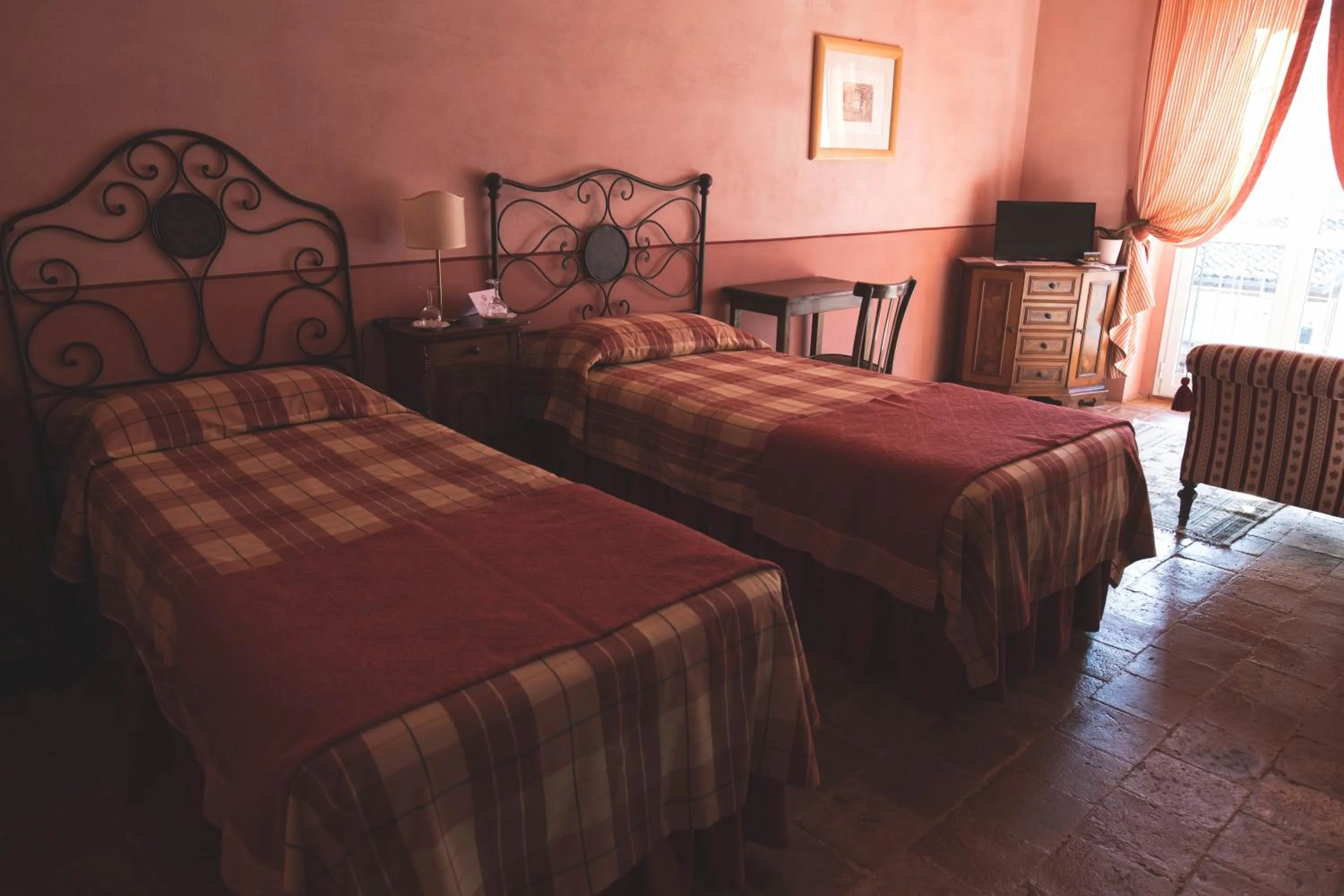 Bedroom, Bed in L'Atelier di Pierflavio Gallina
