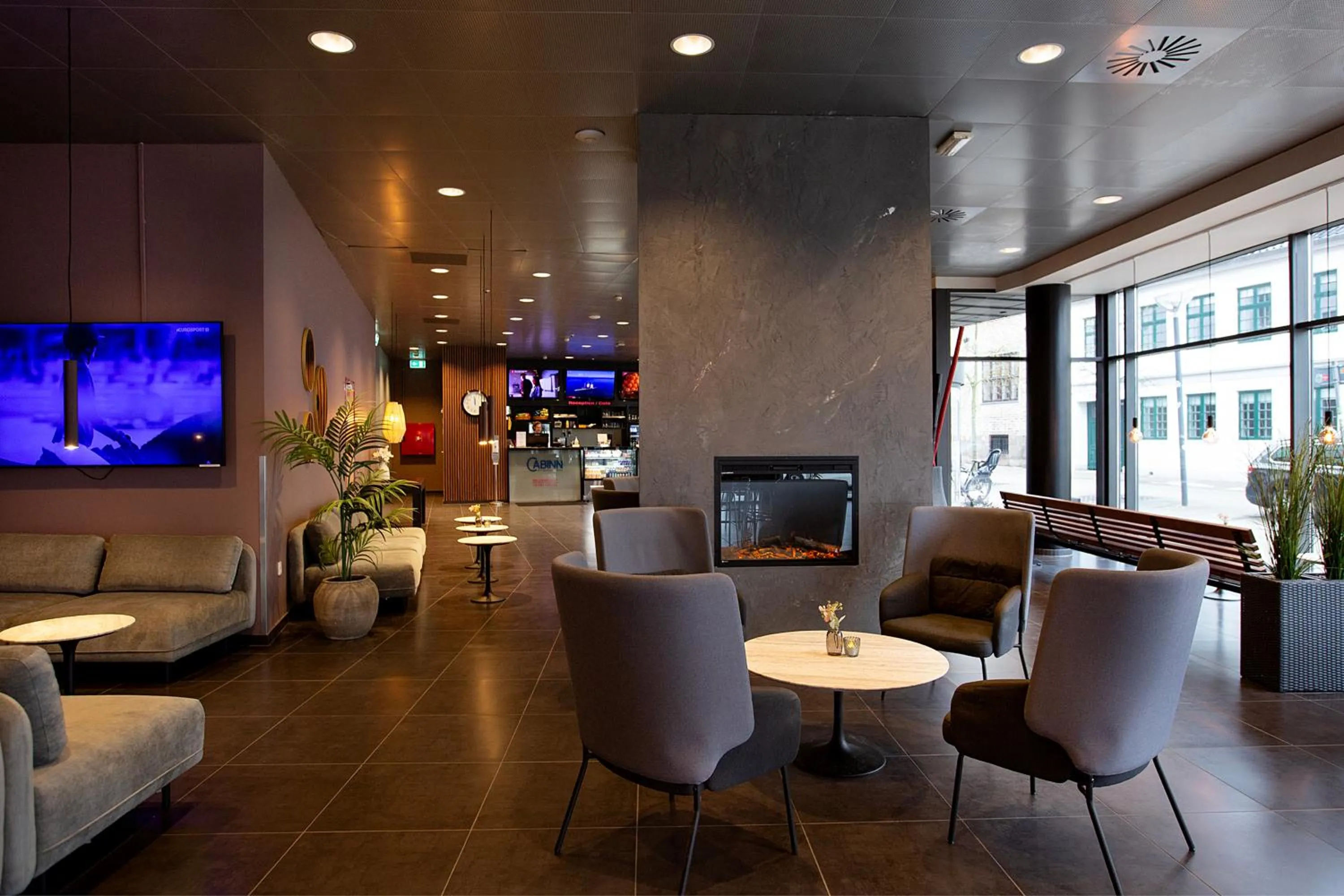 Lobby or reception in Cabinn Aalborg