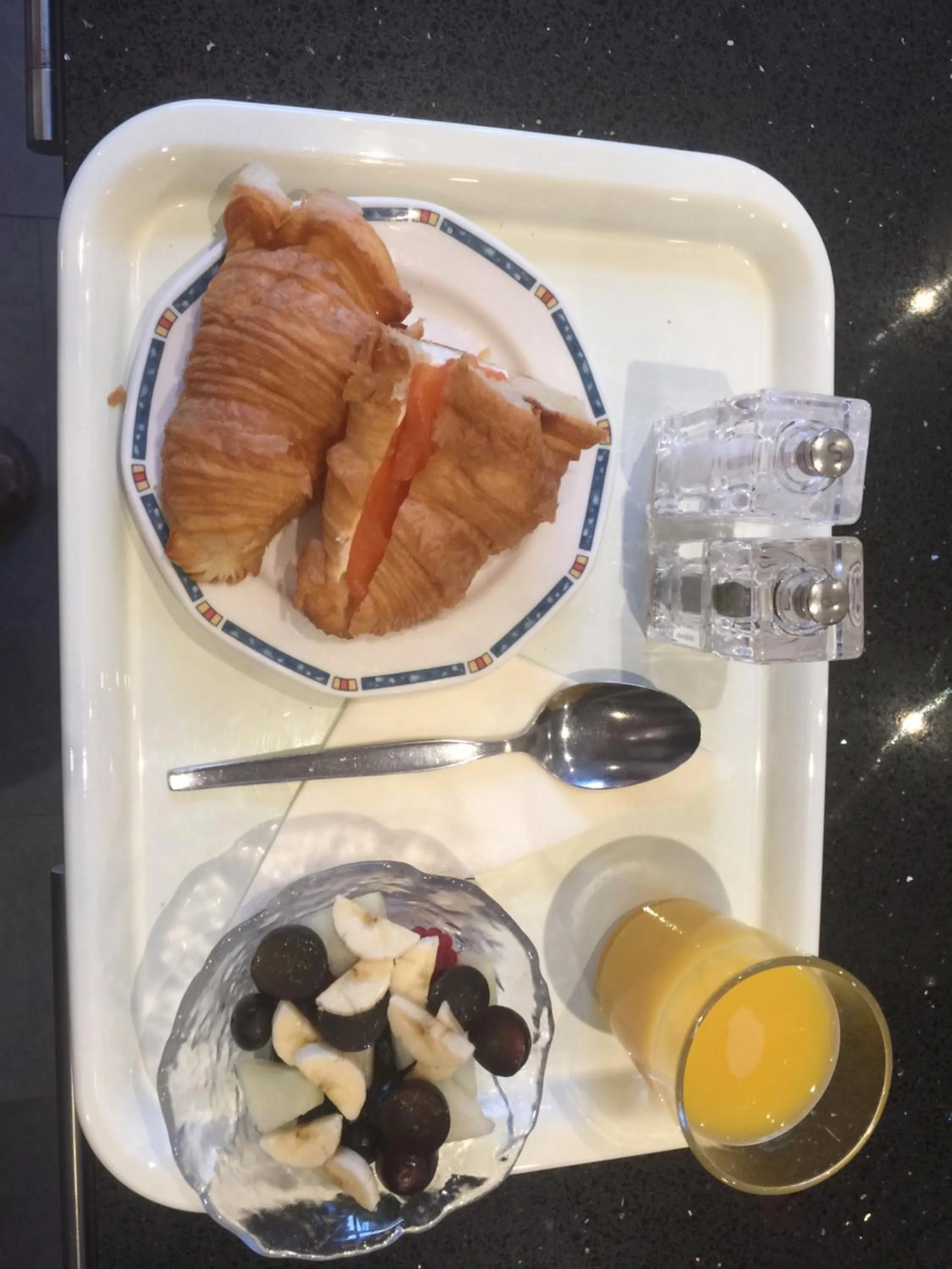 Food and drinks in Dorstan House