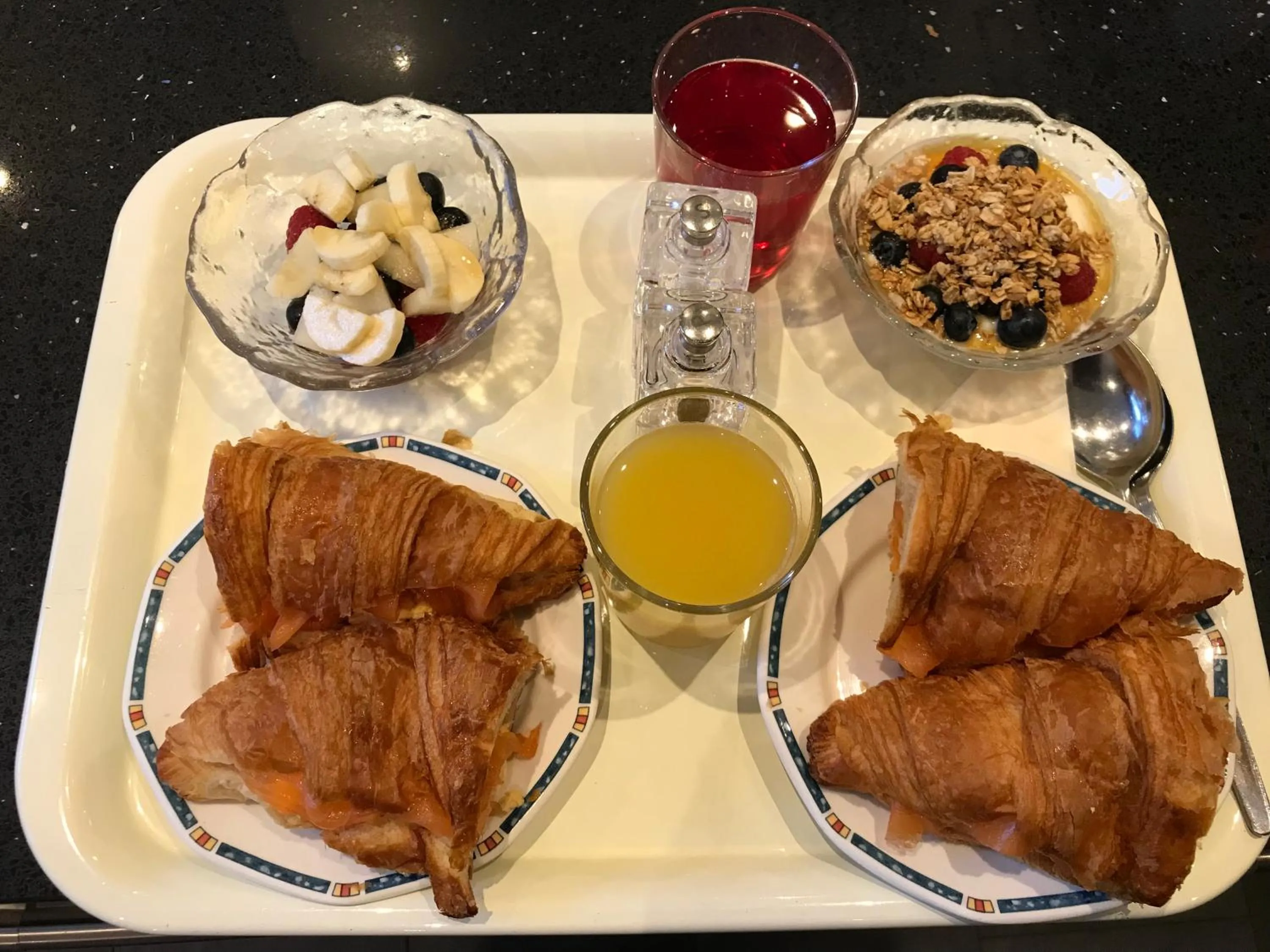 Food and drinks in Dorstan House