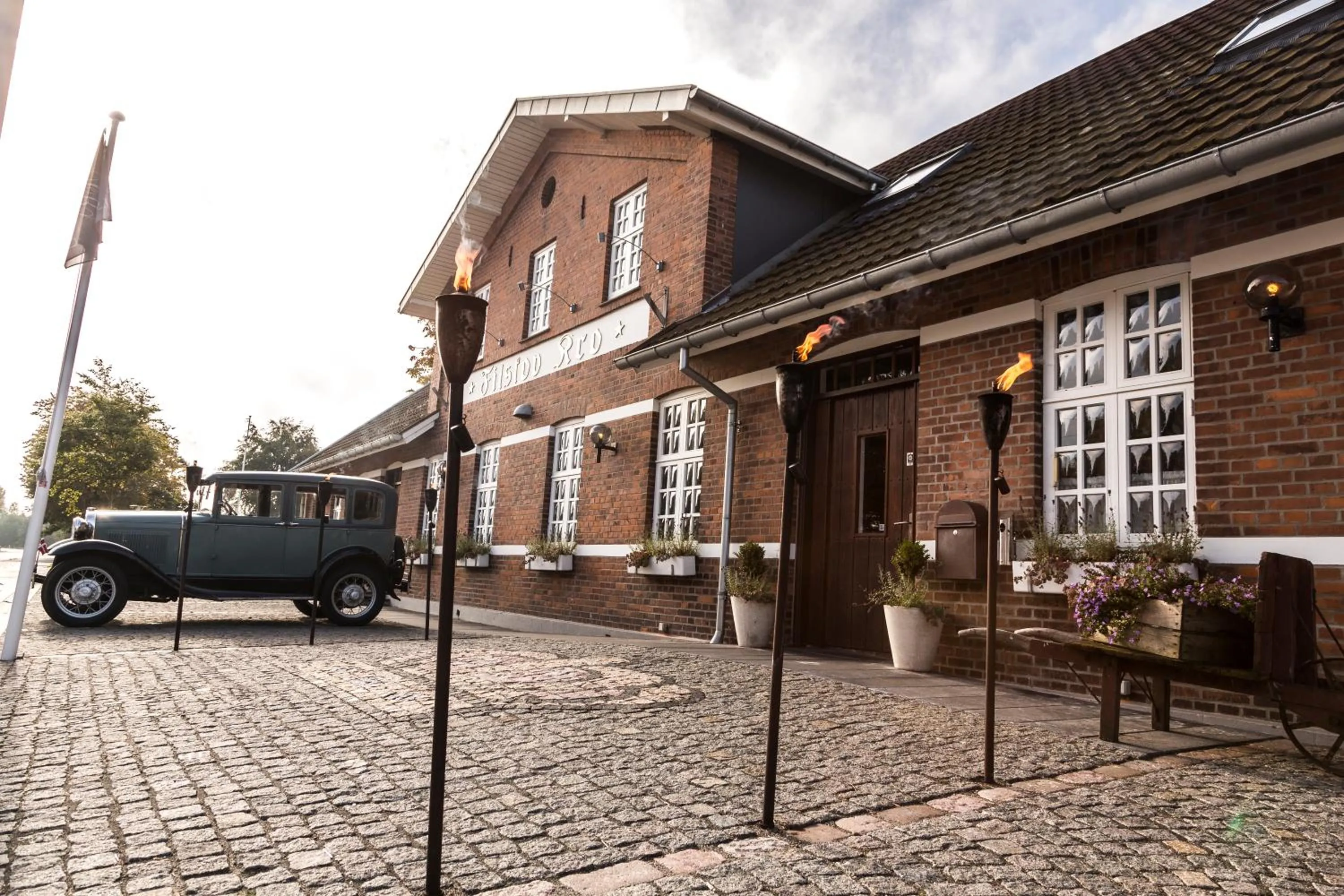 Facade/entrance in Filskov Kro