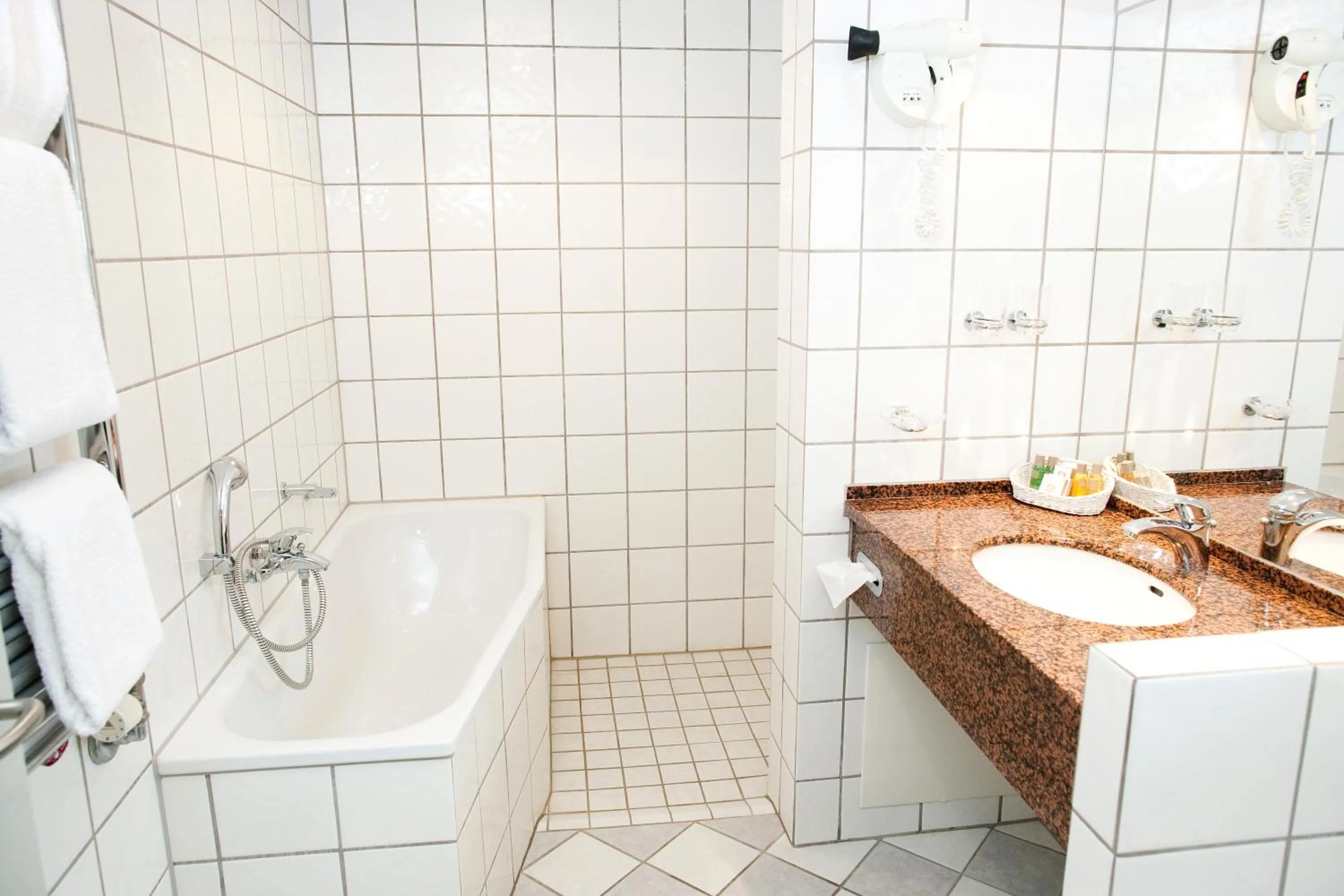 Toilet in Hotel Knudsens Gaard