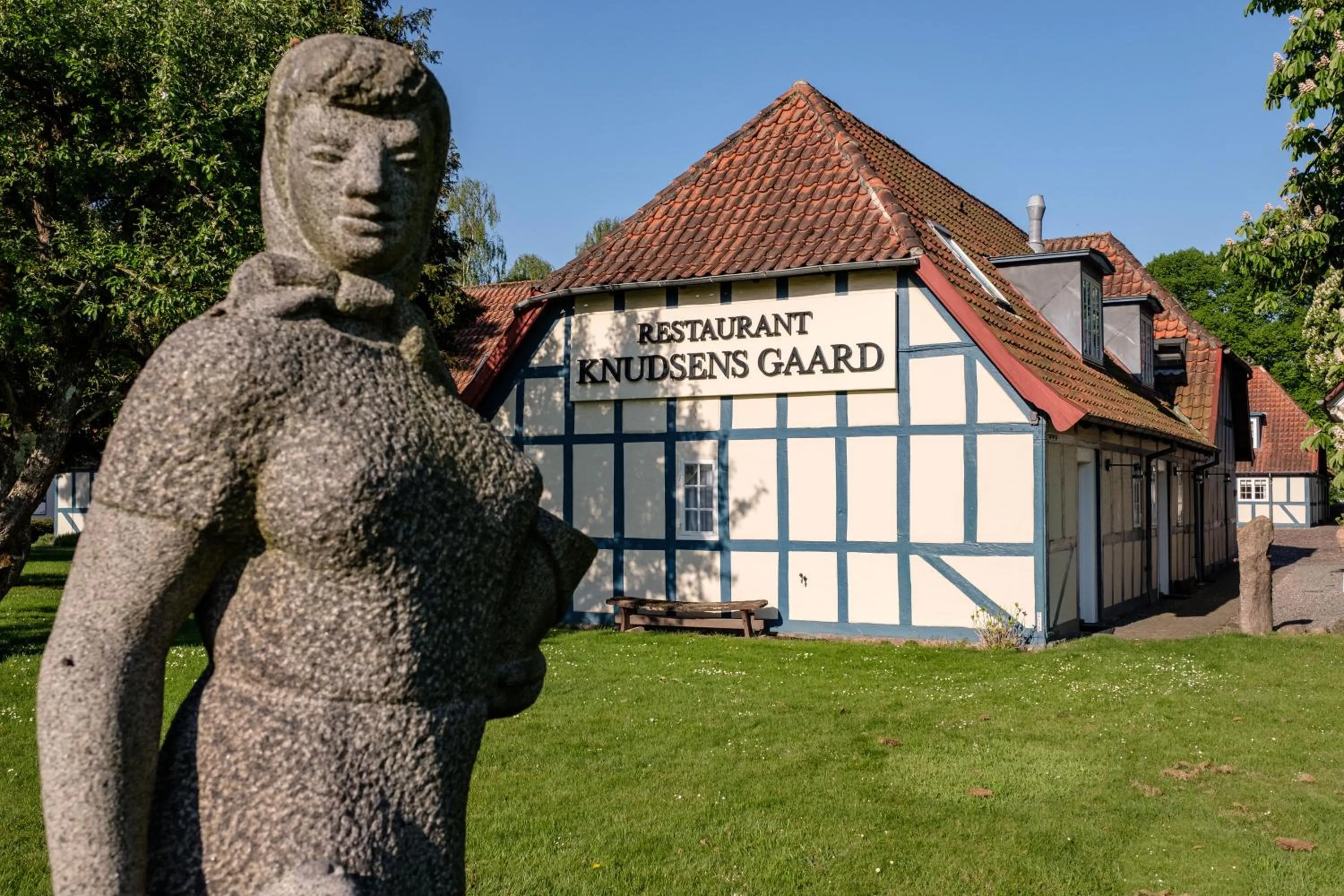 Property building in Hotel Knudsens Gaard