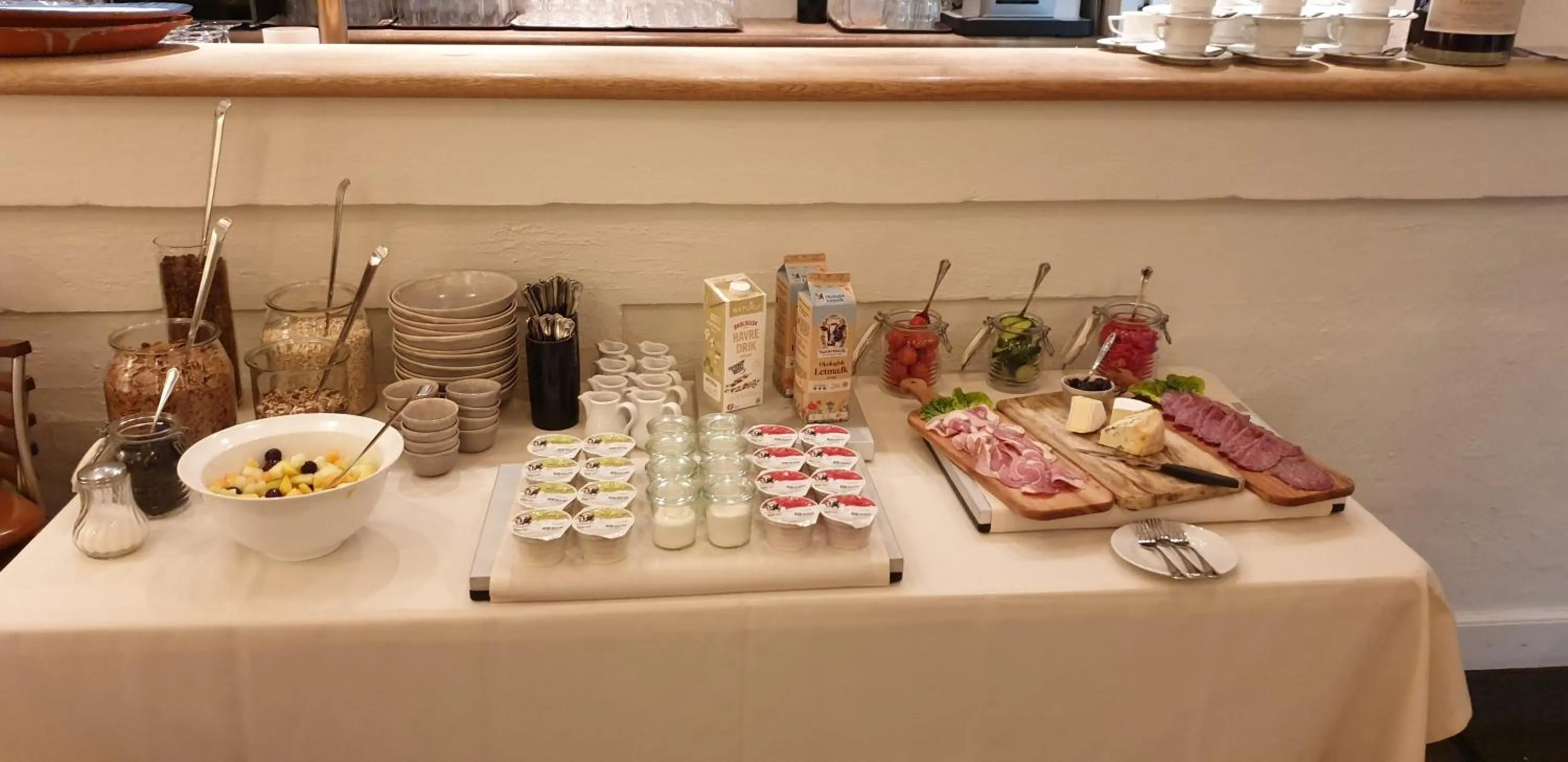 Breakfast in Hotel Knudsens Gaard