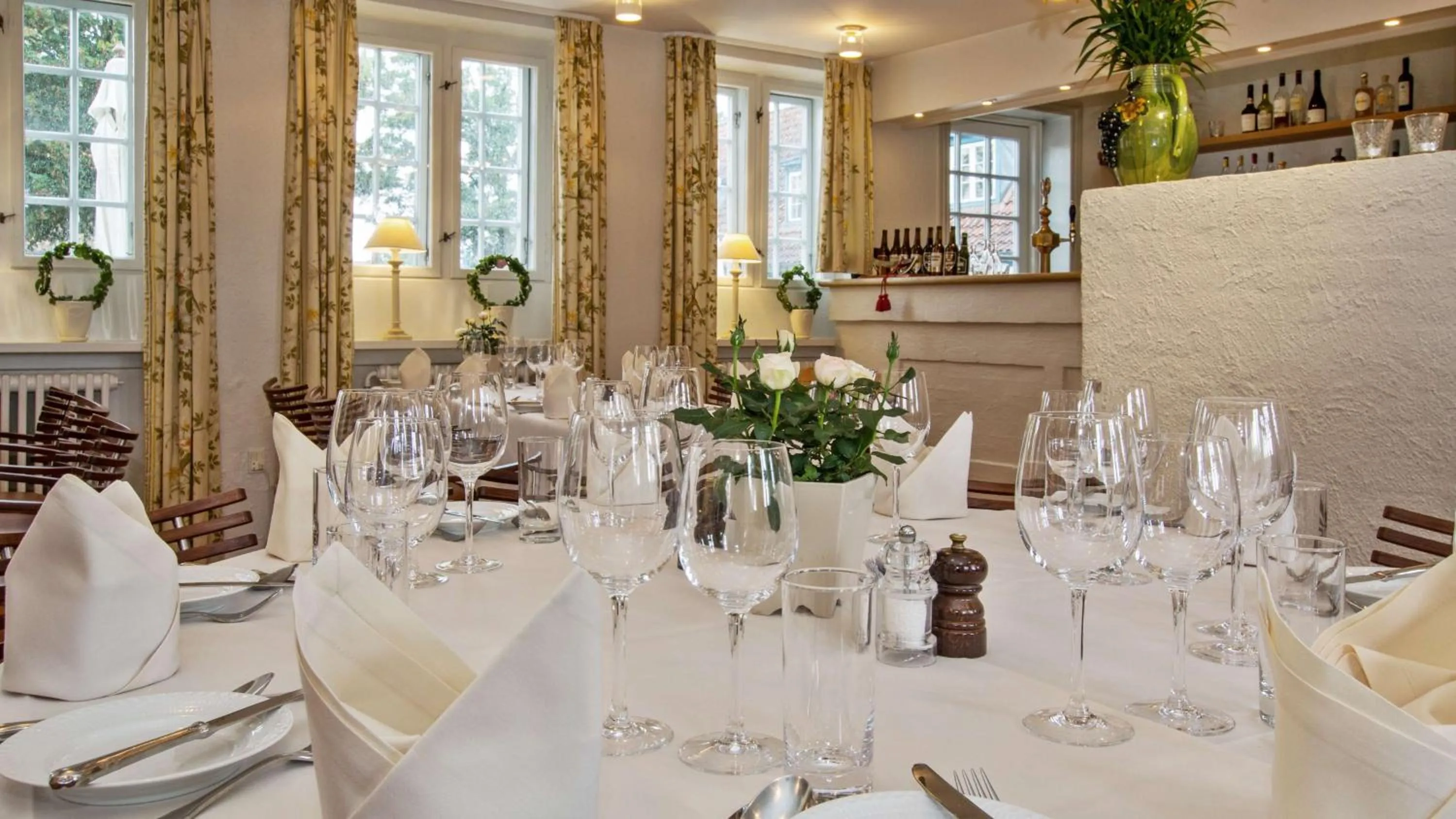 Restaurant/places to eat in Hotel Knudsens Gaard