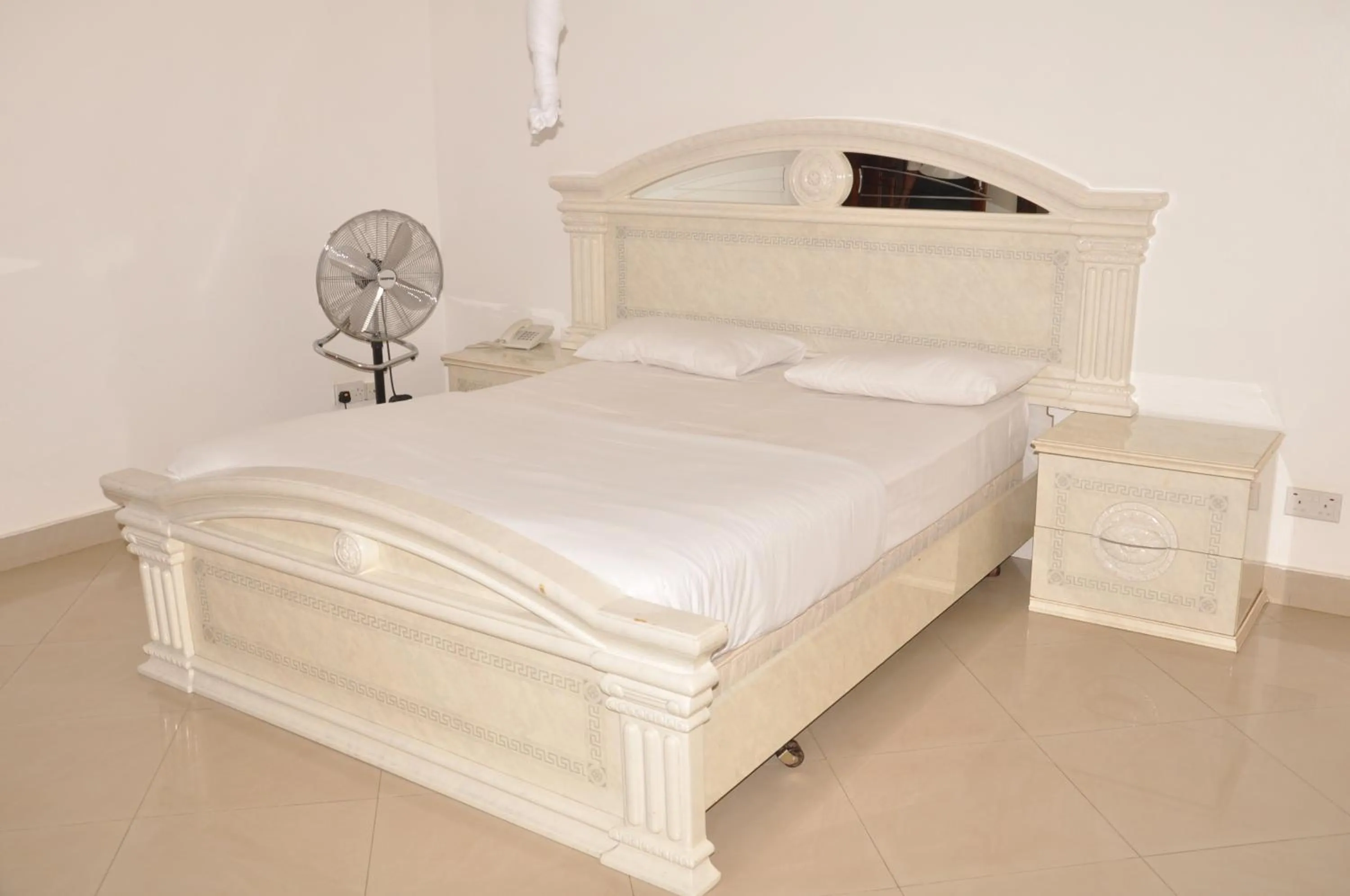 Bed in Sienna Beach Hotel Entebbe