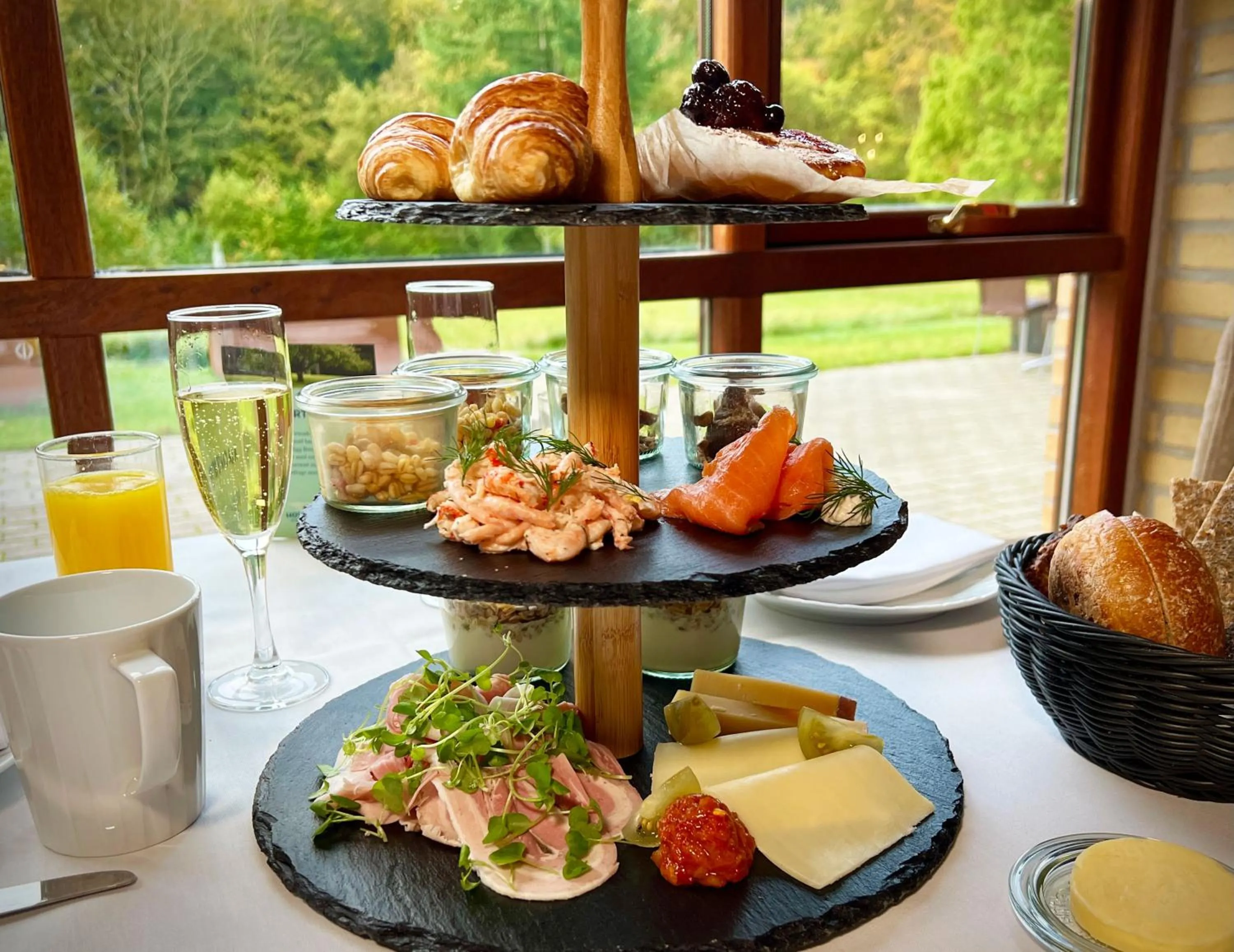 Continental breakfast in Hotel Amerika