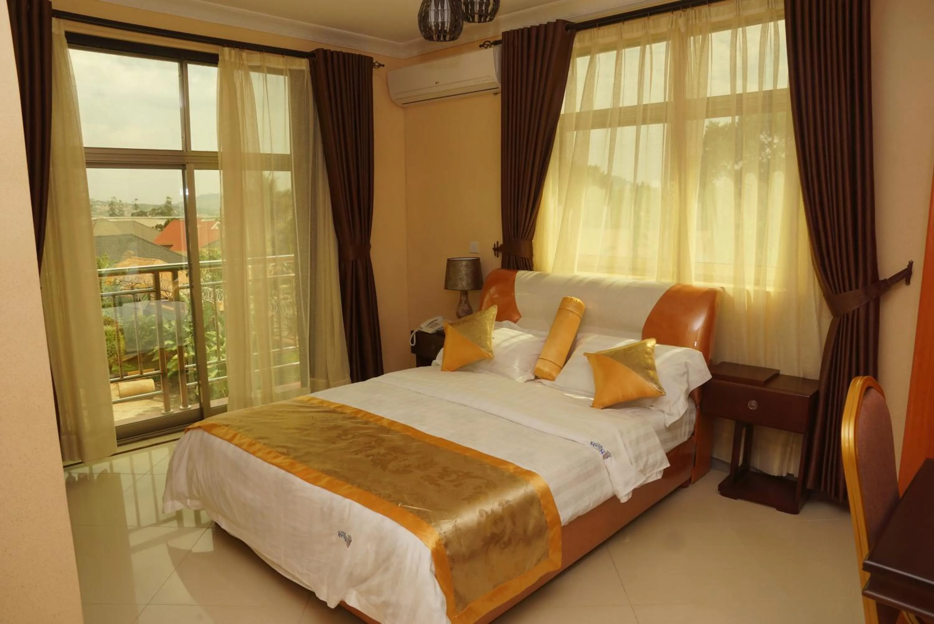 Bed in Nican Resort Hotel Seguku Entebbe