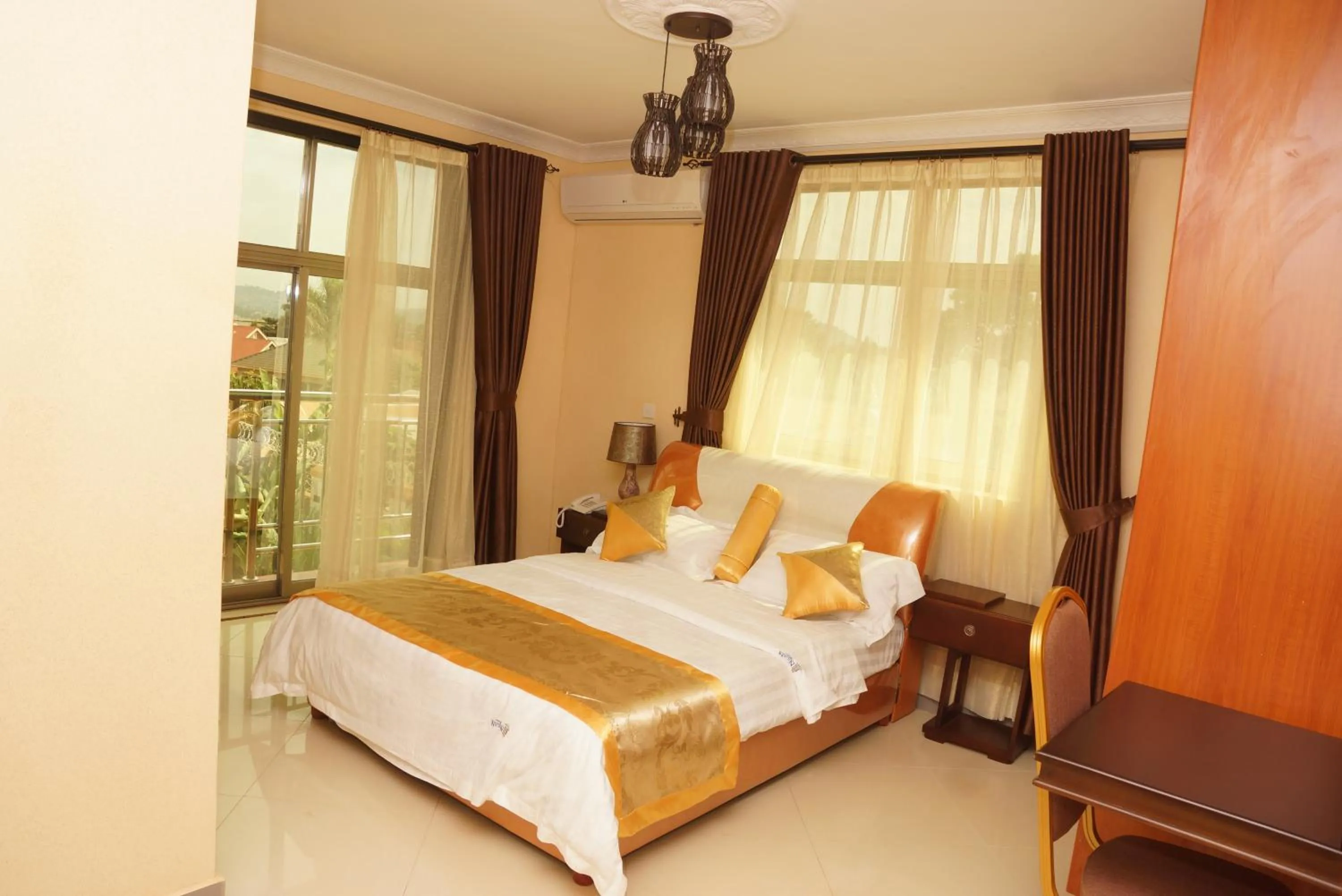 Bed in Nican Resort Hotel Seguku Entebbe