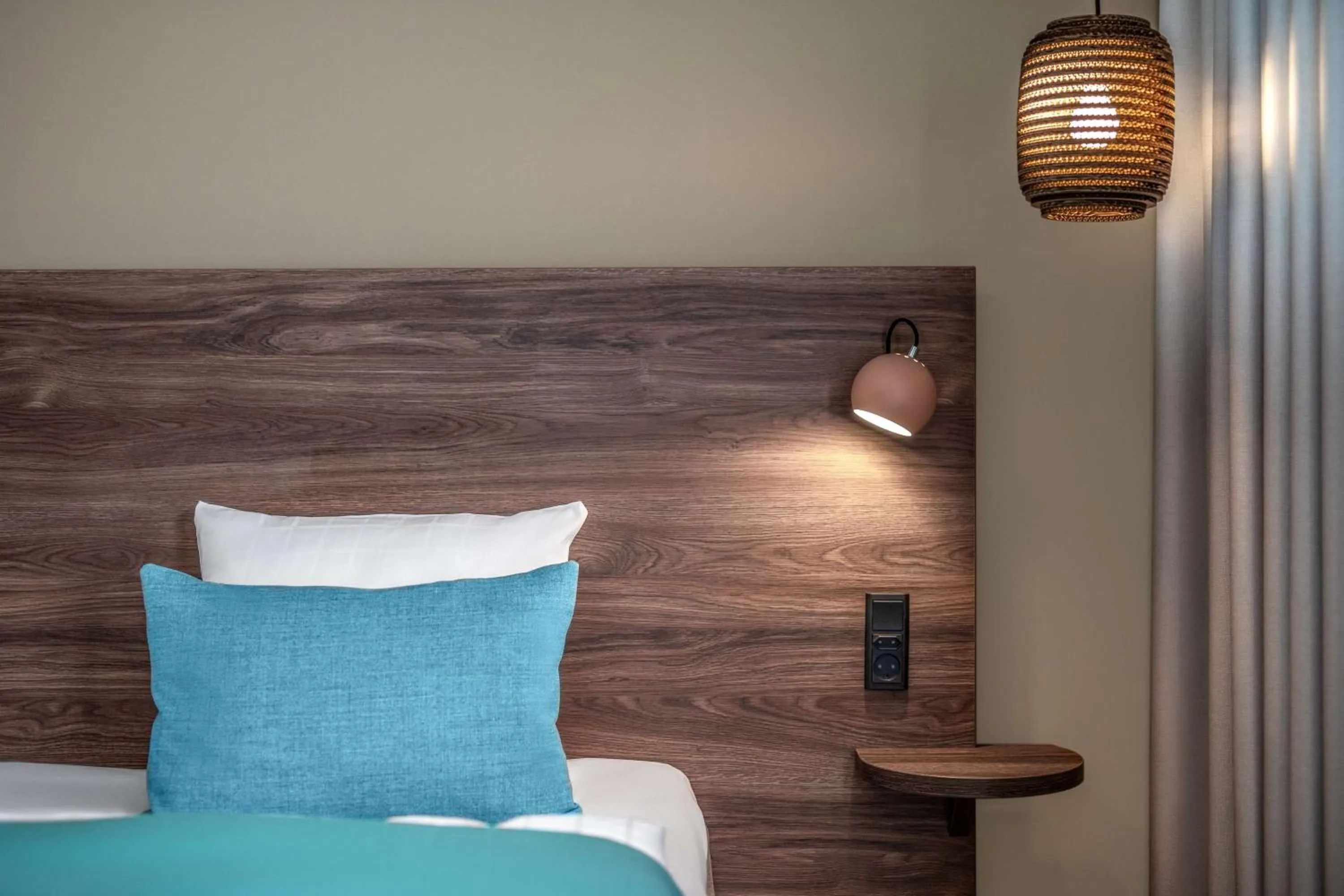 Decorative detail, Bed in Quality Hotel The Reef