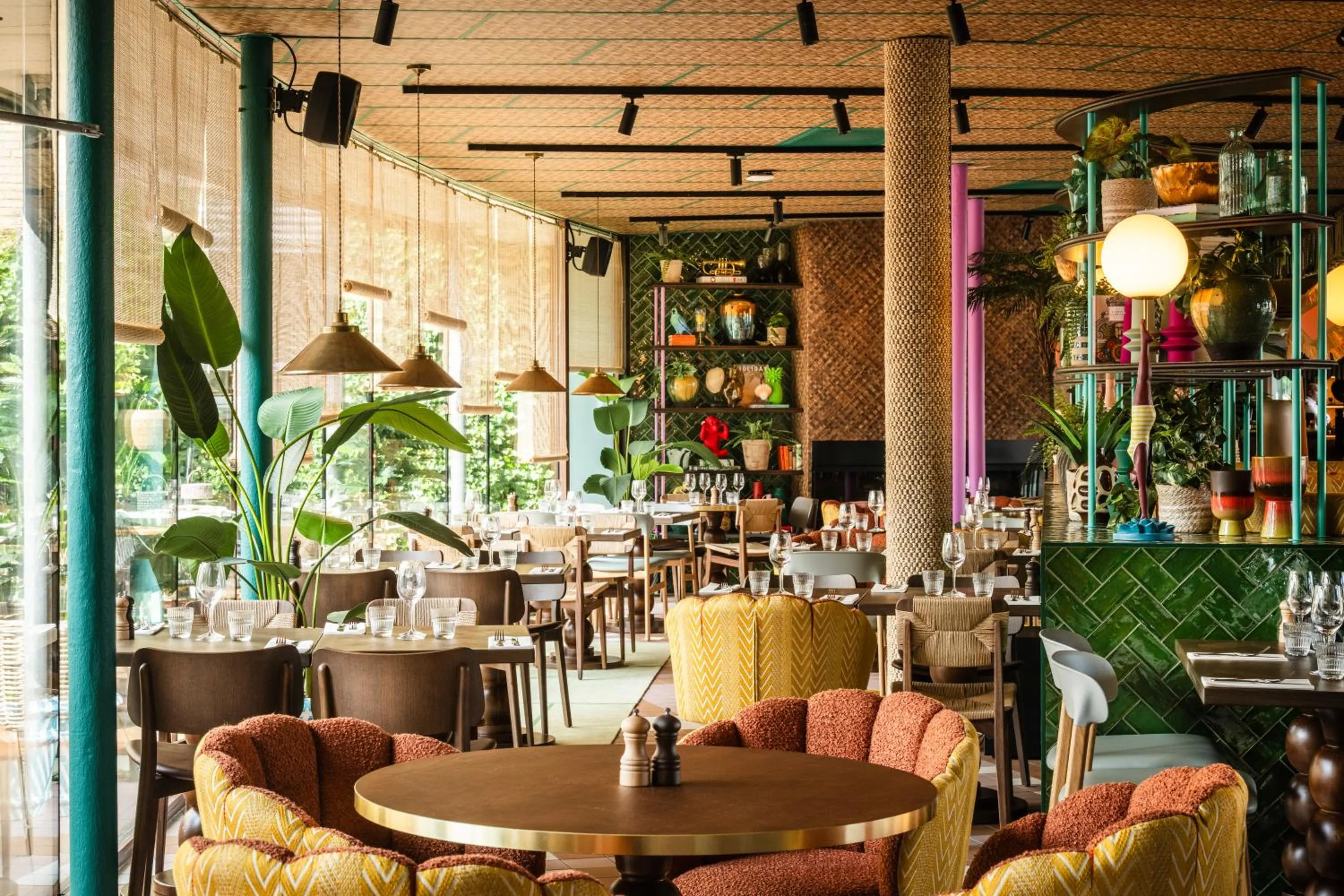 Restaurant/places to eat in Quality Hotel The Reef