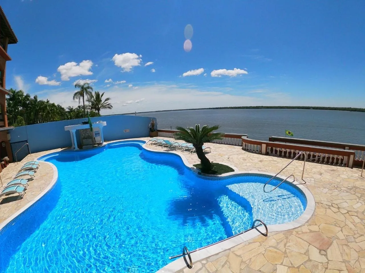 Pool view in Hotel Marazul