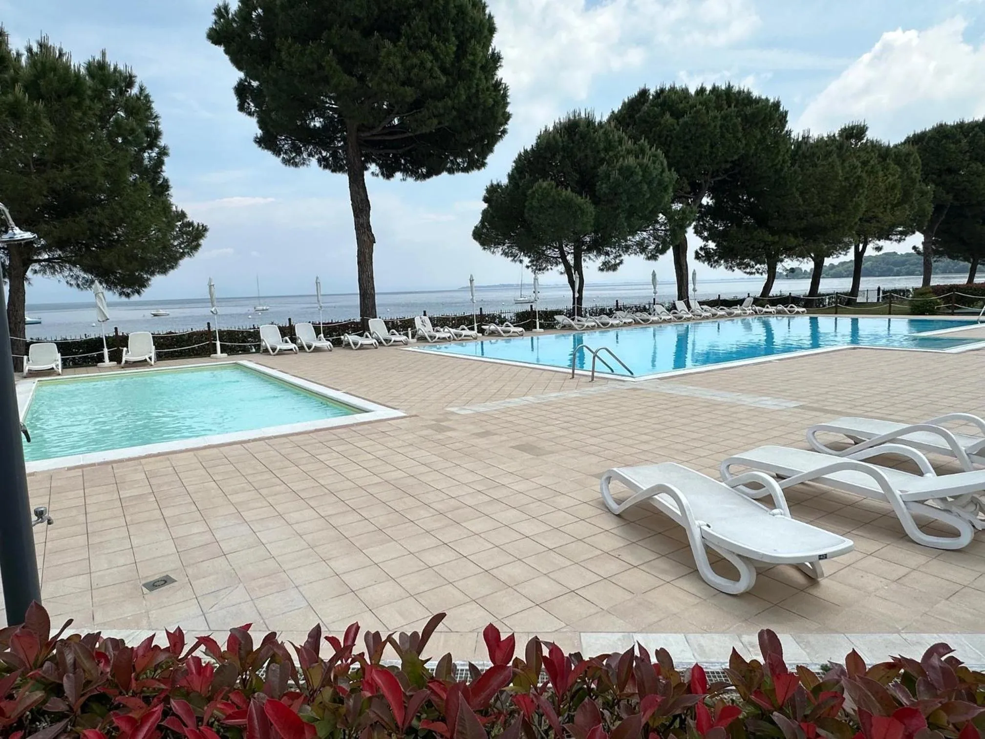 Pool view in Le Corti Del Lago