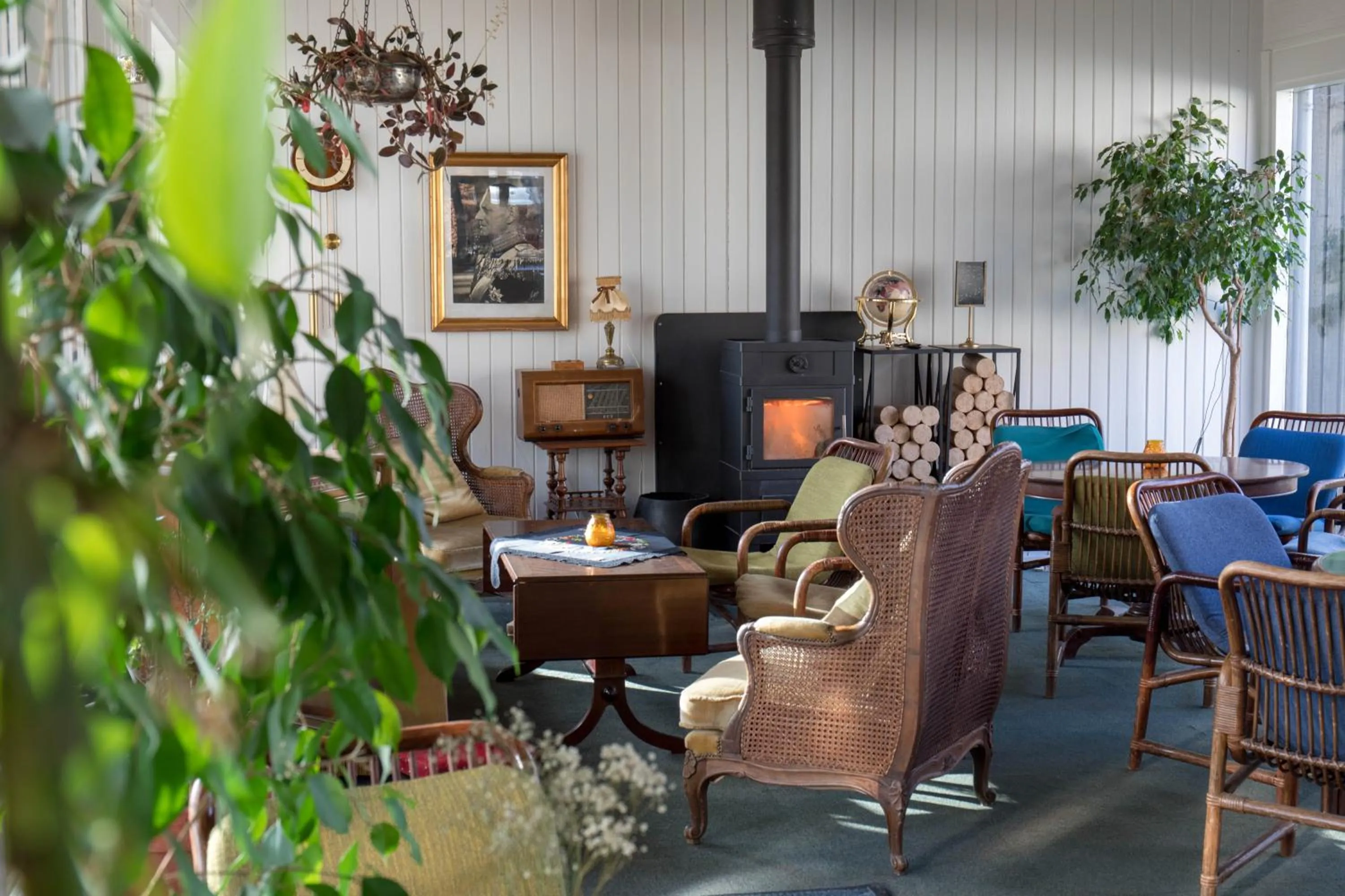 Lounge or bar in Fredensborg Vandrerhjem, i Kongens baghave