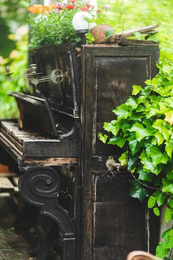 Fredensborg Vandrerhjem, i Kongens baghave