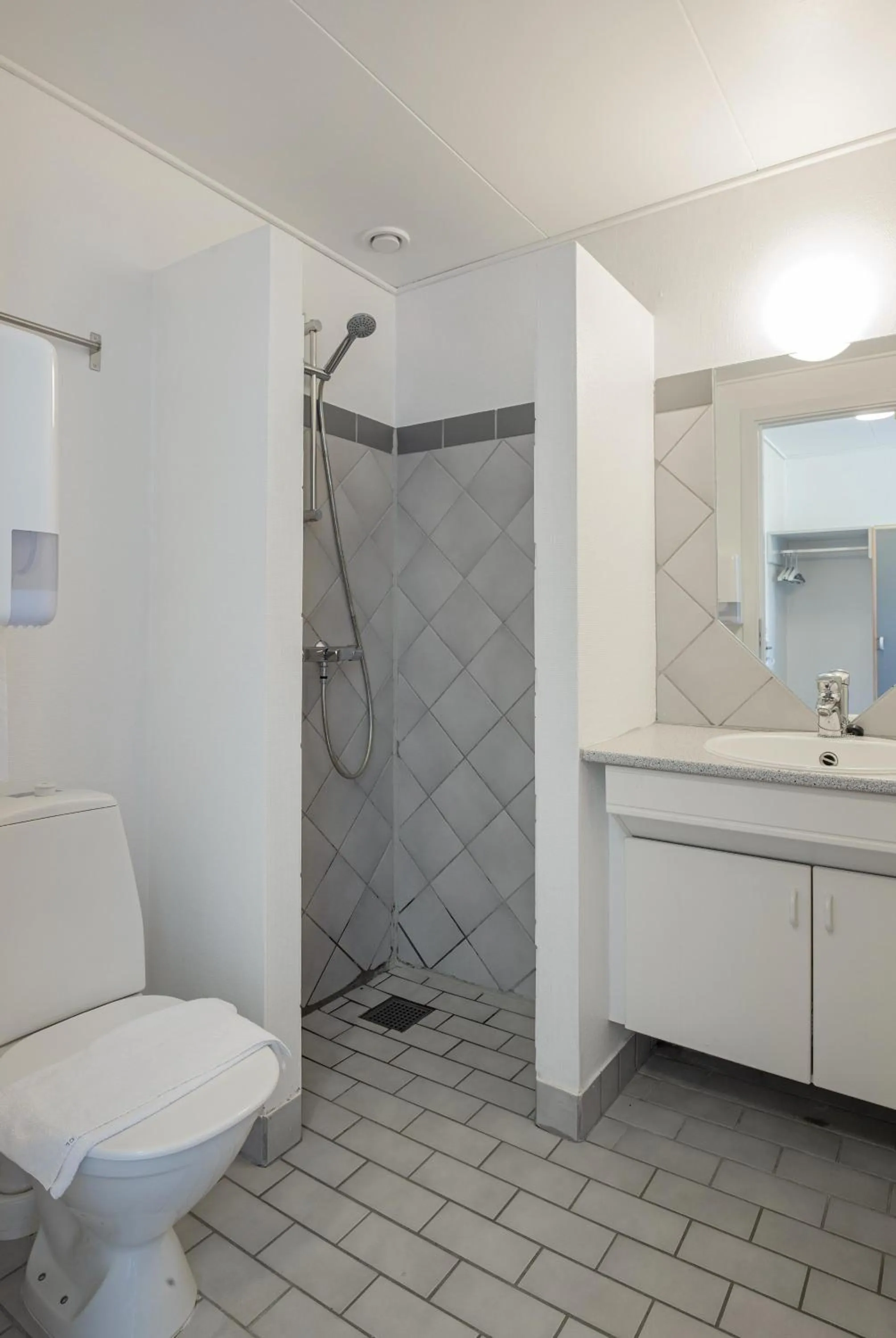 Shower in Hotel Vissenbjerg Storkro