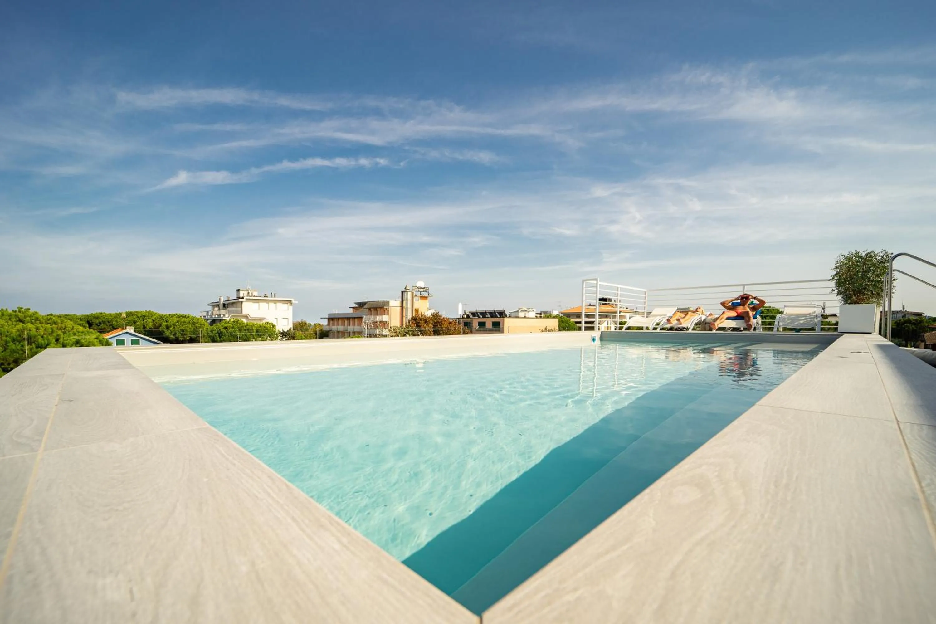 Swimming pool in Hotel Abc