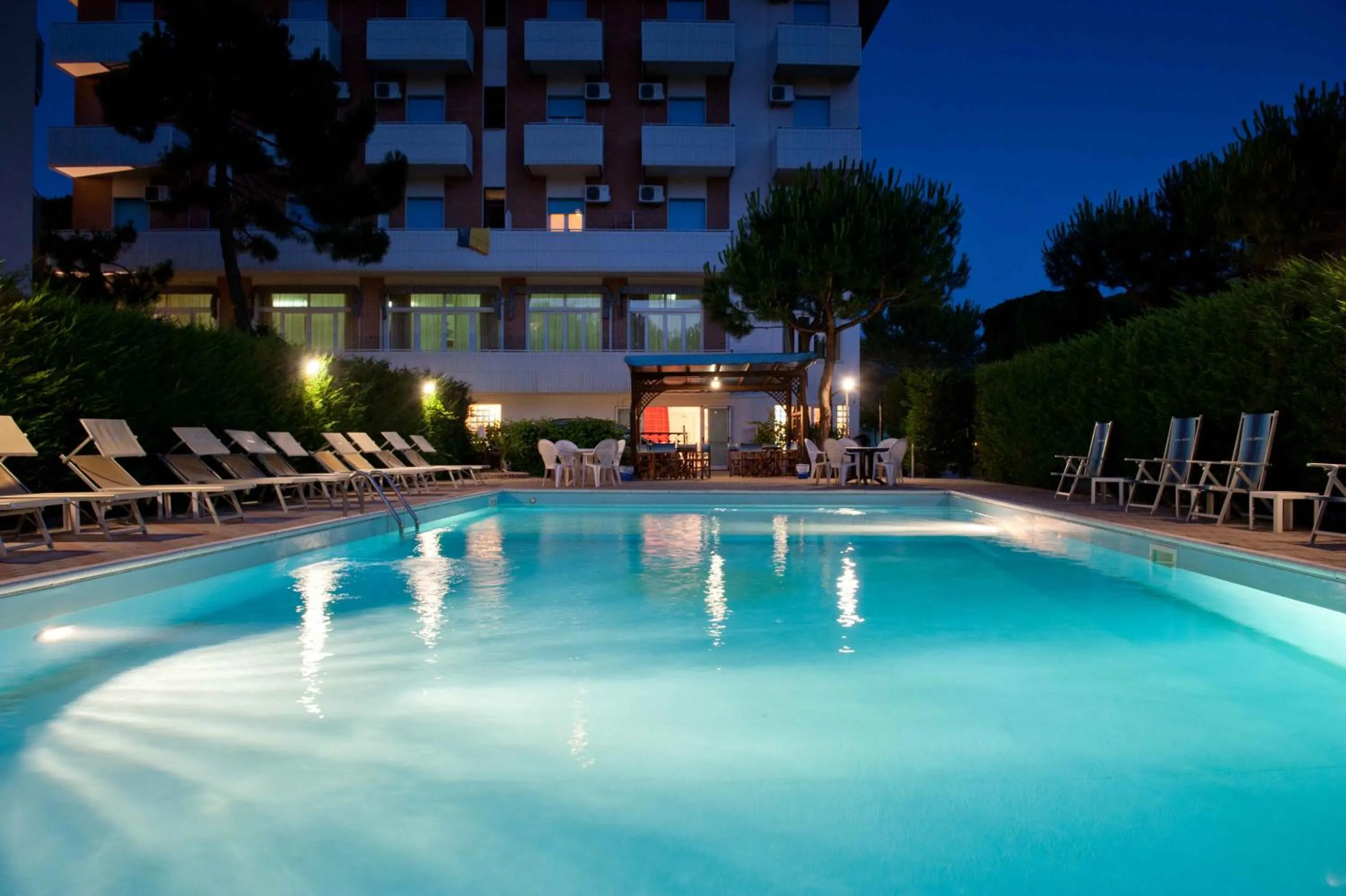 Swimming pool in Hotel Abc