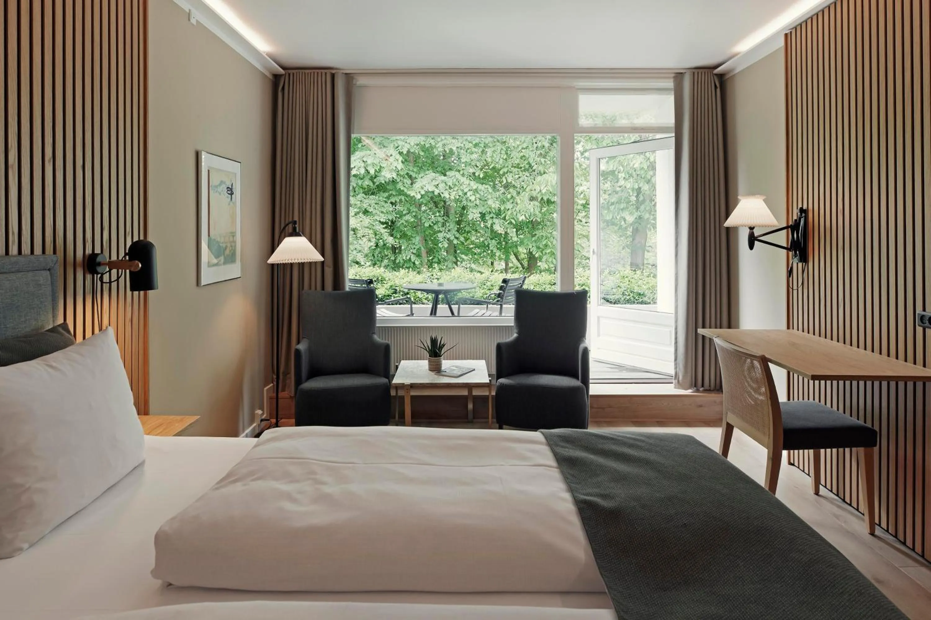 View (from property/room), Bed in Frederiksdal Sinatur Hotel & Konference