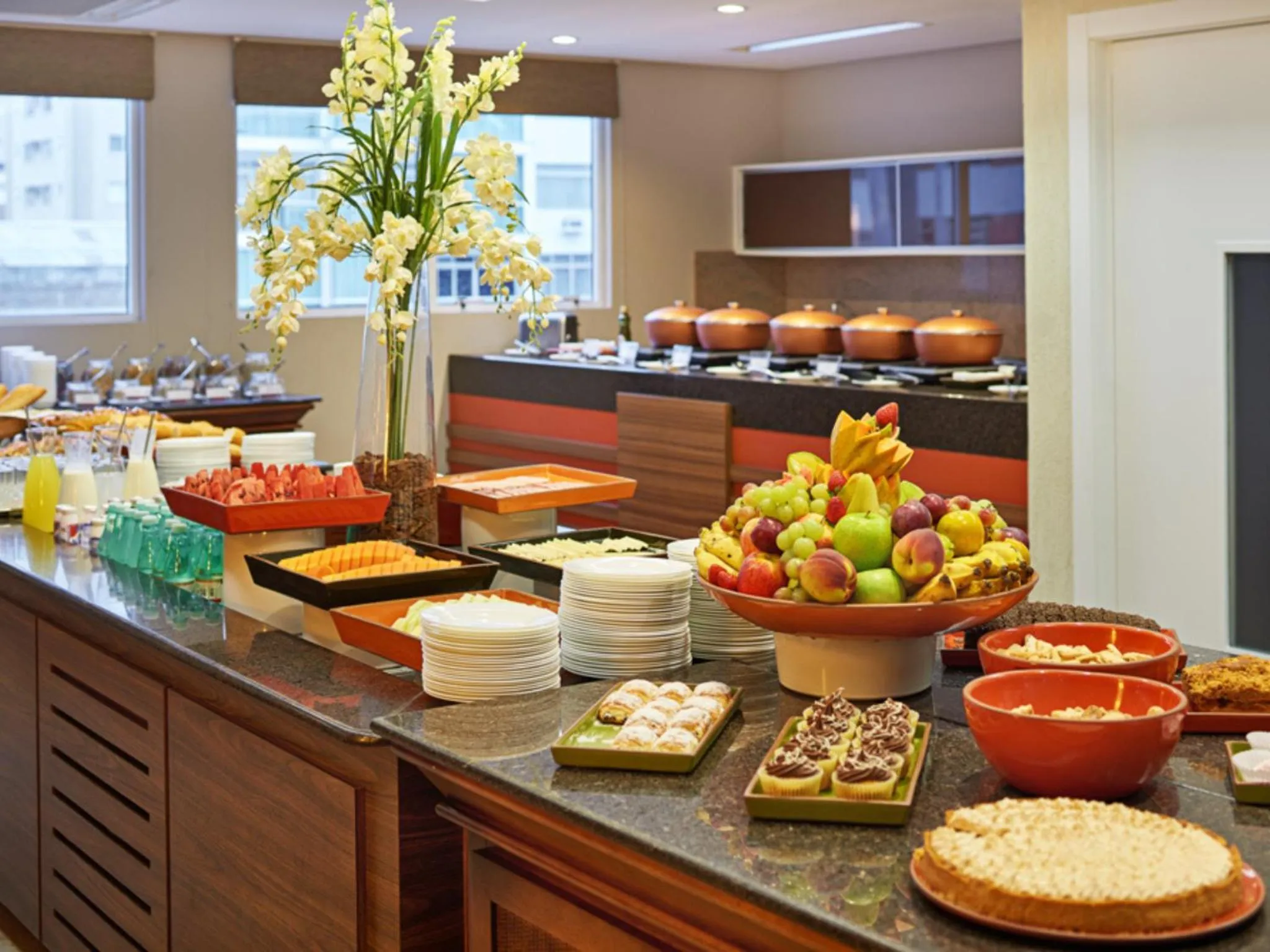 Food and drinks in Mercure Camboriu