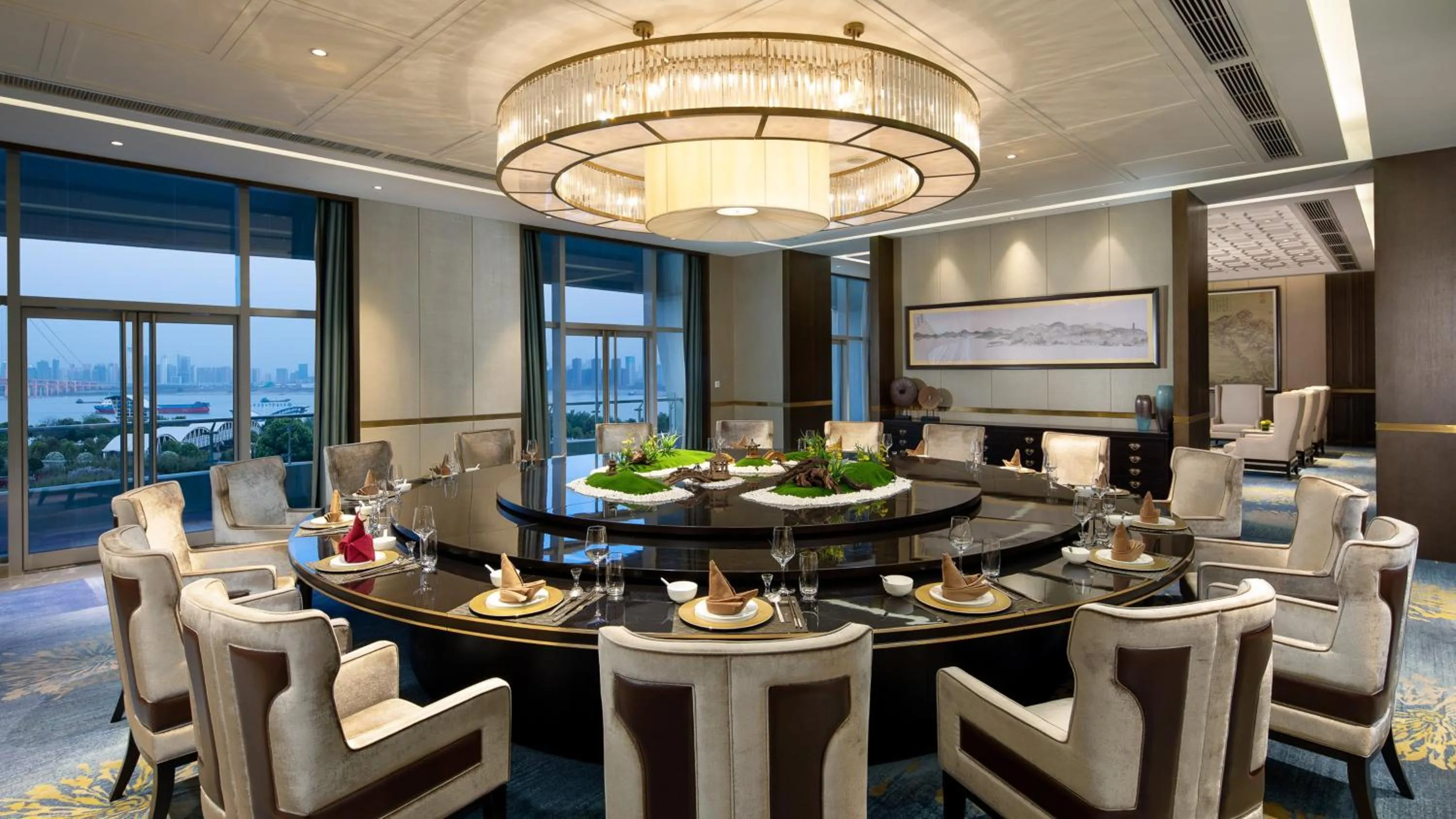 Restaurant/places to eat in InterContinental Wuhan by IHG - Yangtze River View