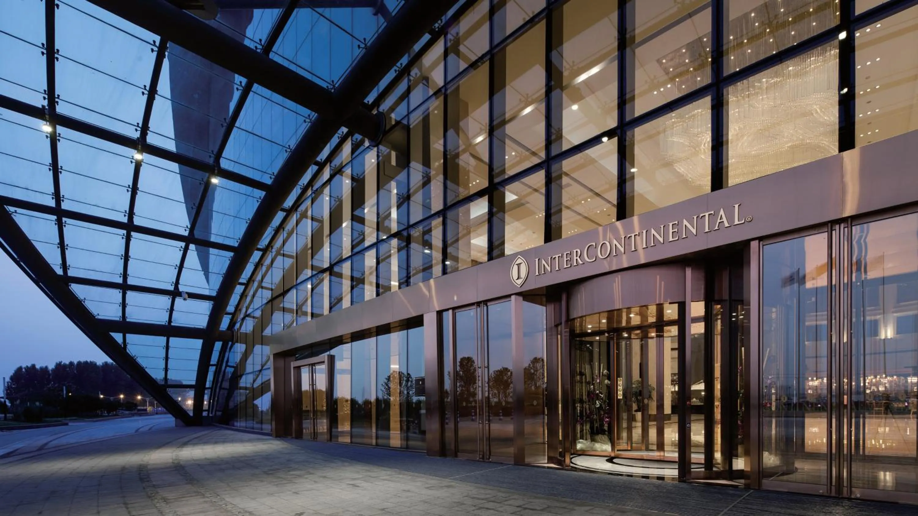 Property building in InterContinental Wuhan by IHG - Yangtze River View