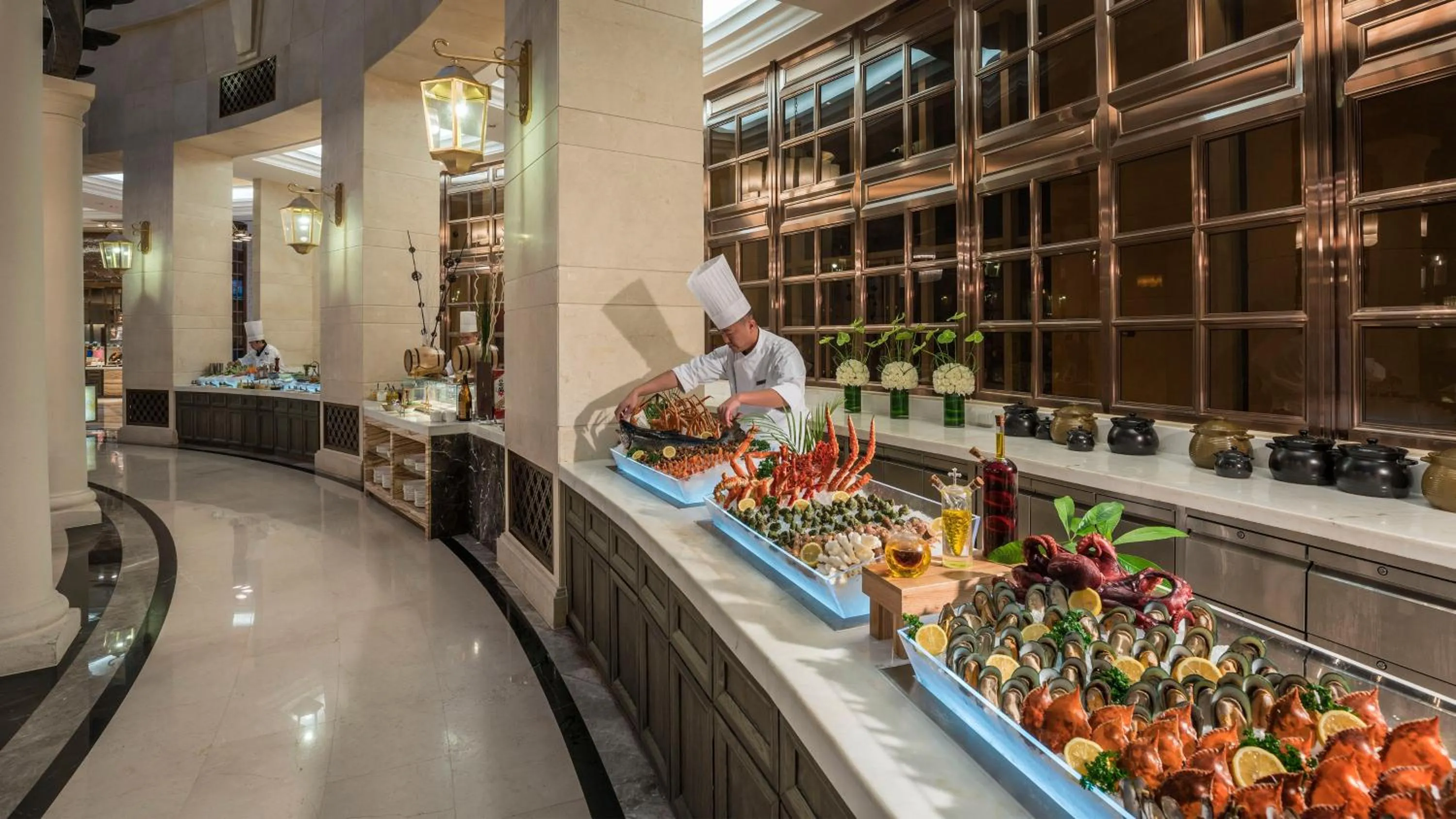 Restaurant/places to eat in InterContinental Wuhan by IHG - Yangtze River View