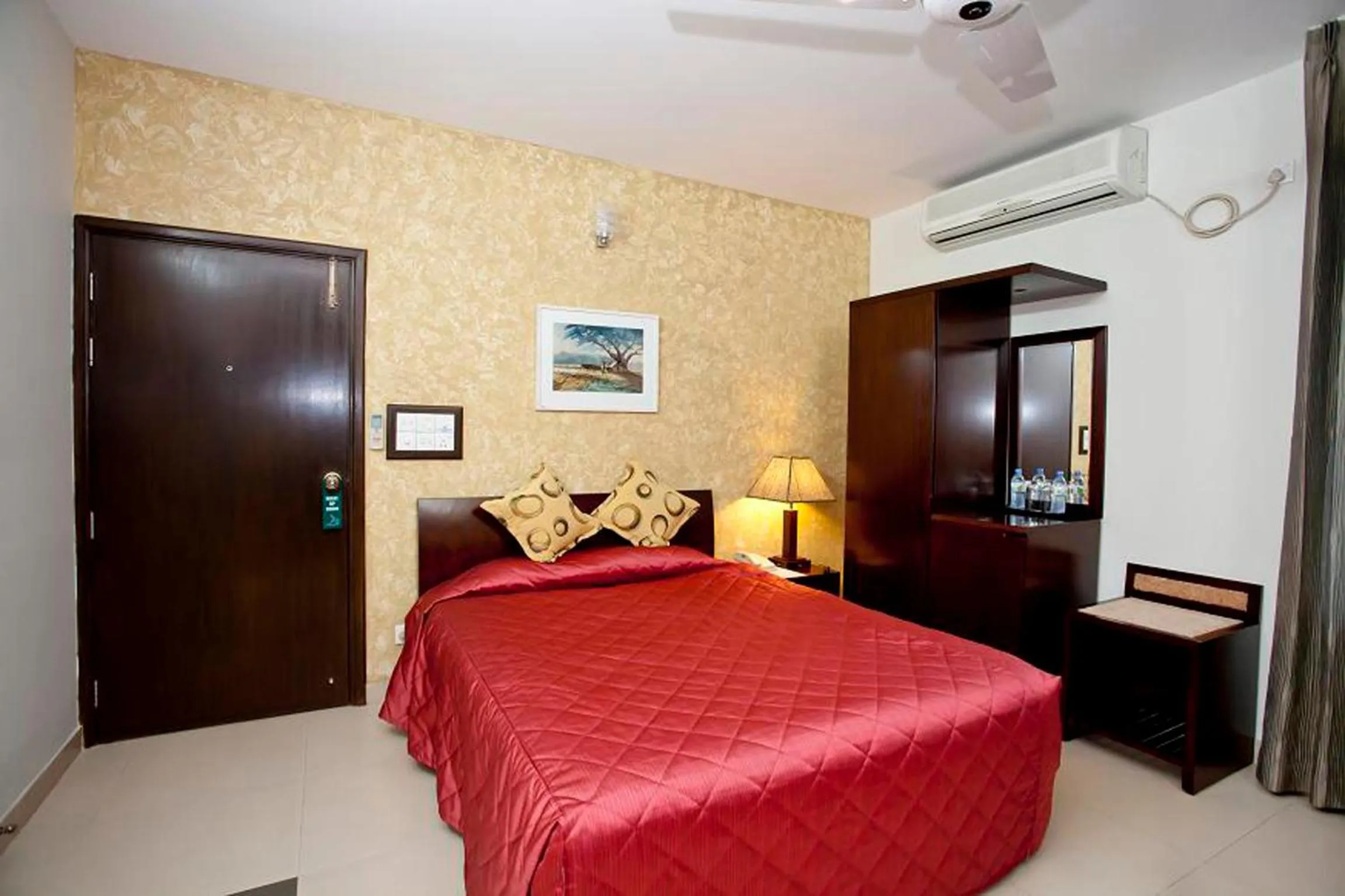 Bed in Well Park Residence Boutique Hotel & Suites
