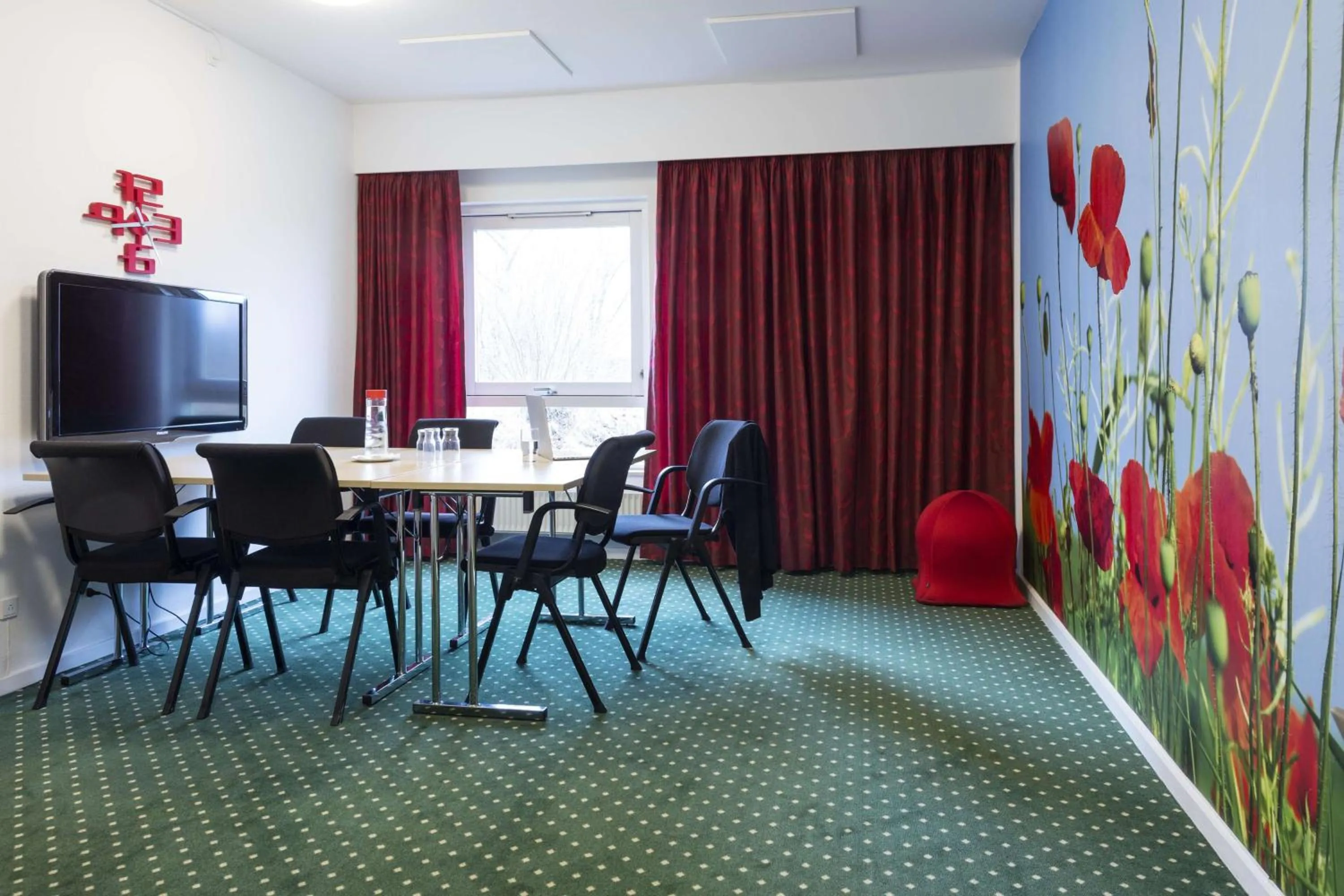 Meeting/conference room in Scandic Aalborg Øst