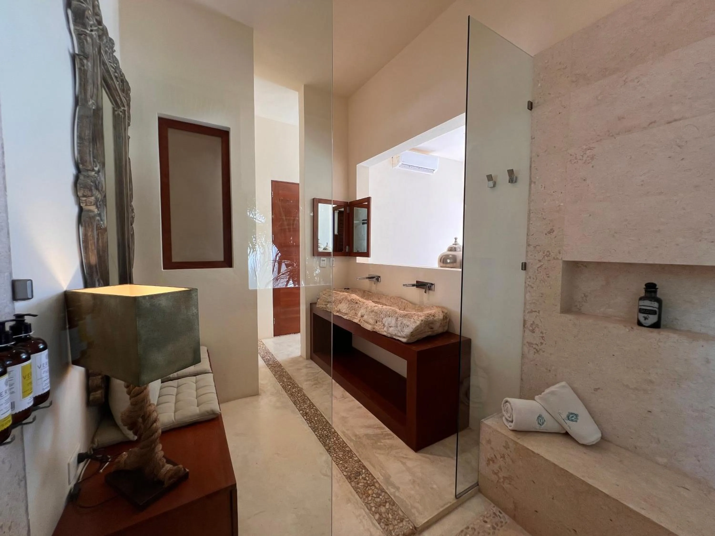 Bathroom, Bed in Casa Punta Coco & Beach Club