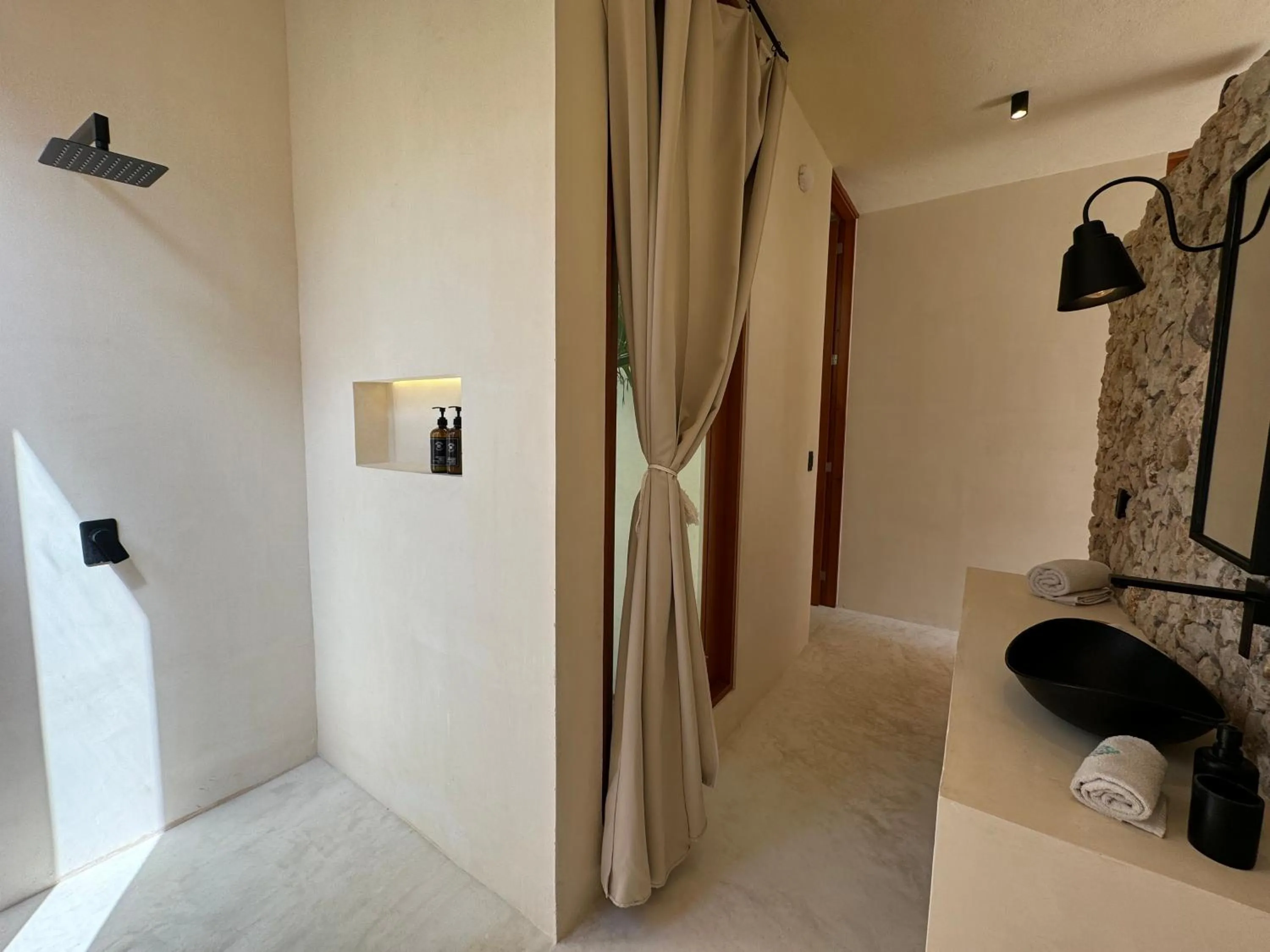 Shower in Casa Punta Coco & Beach Club