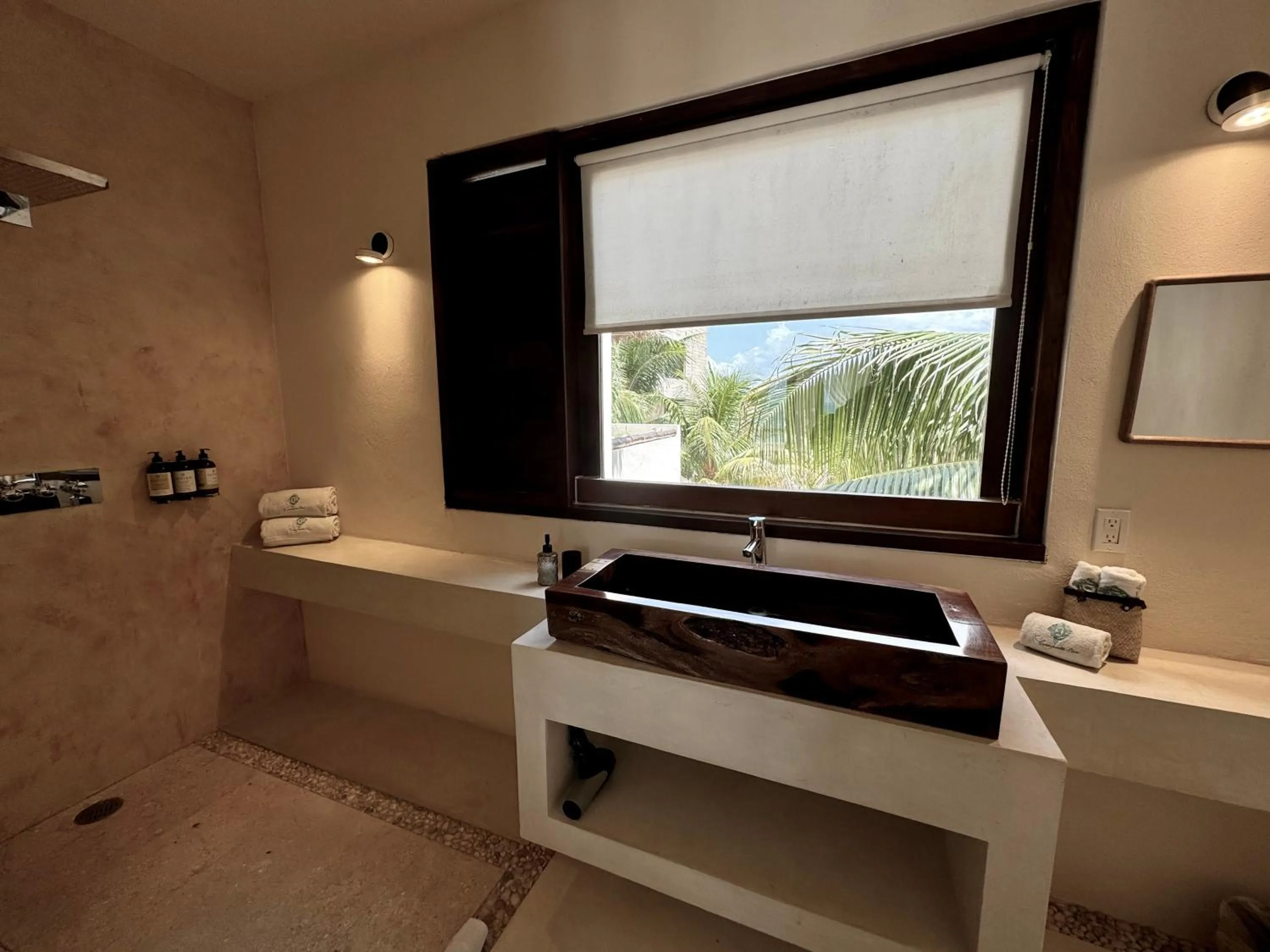 Bathroom in Casa Punta Coco & Beach Club