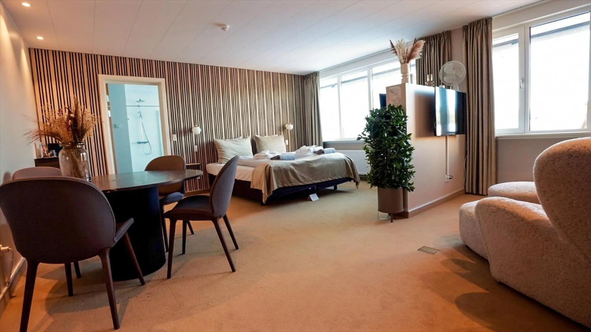 TV and multimedia, Bed in Hotel Viking Aqua Spa & Wellness