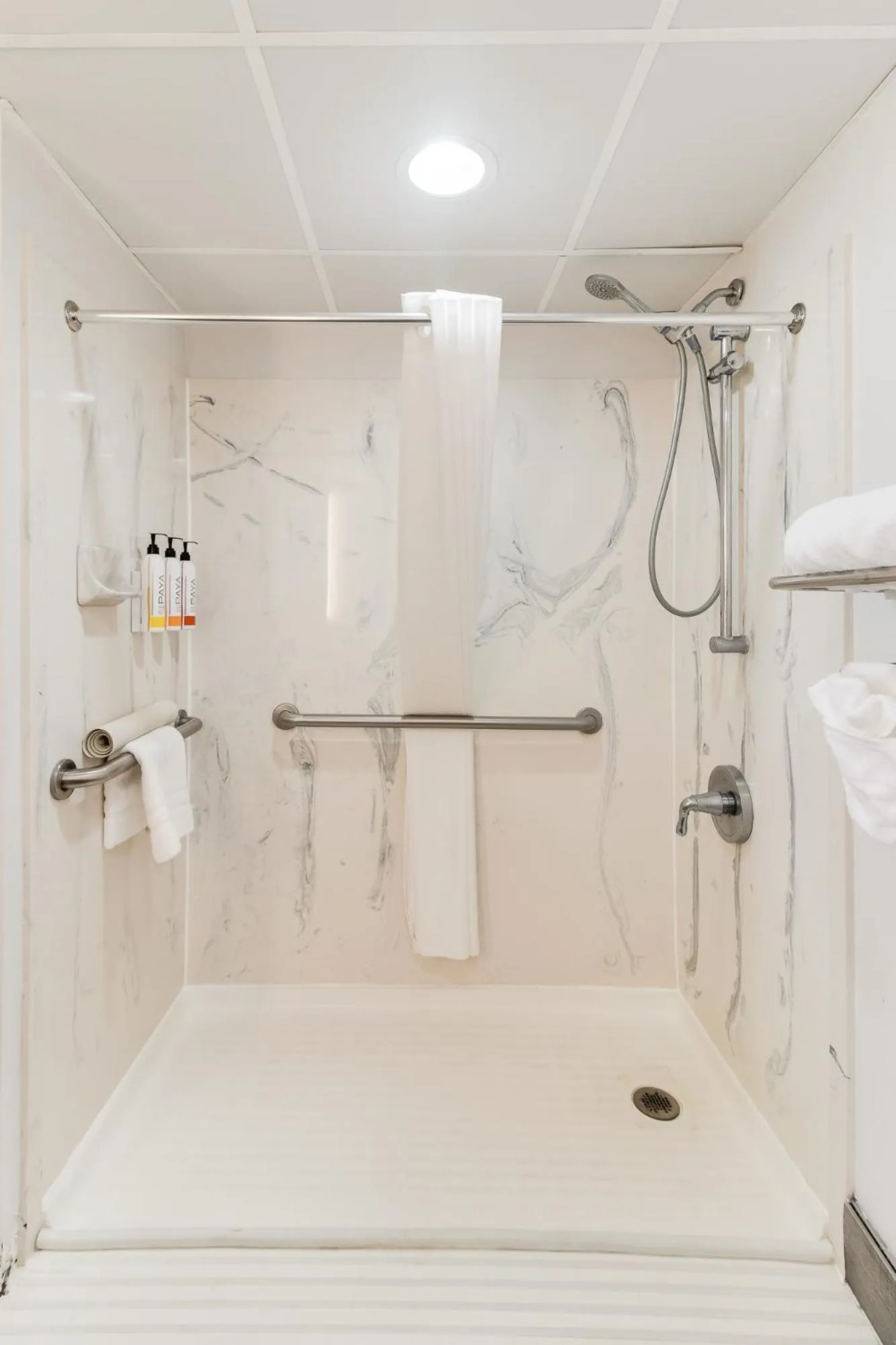 Shower in Crystal Coast Oceanfront Hotel