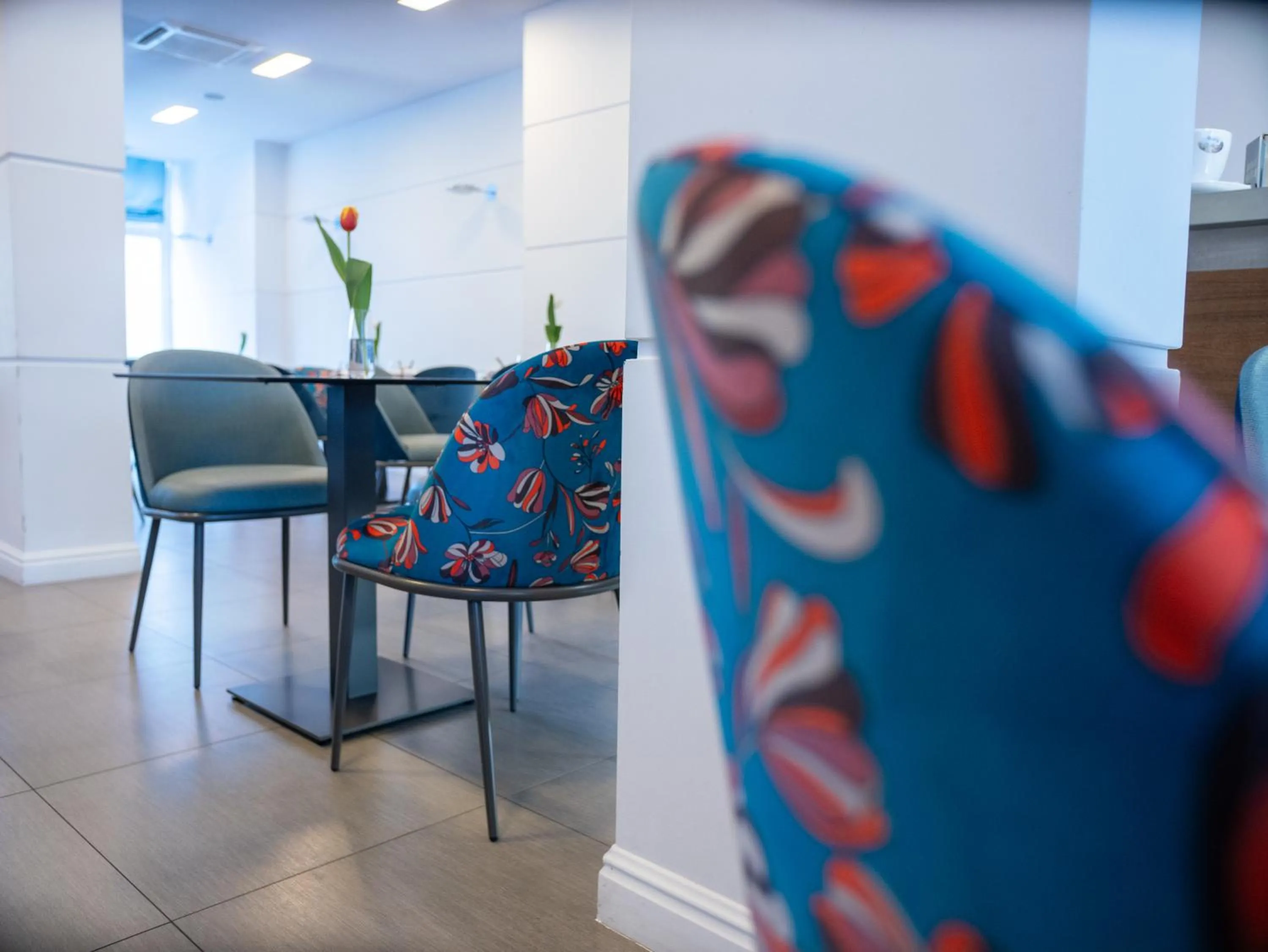 Restaurant/places to eat in Hotel Palace