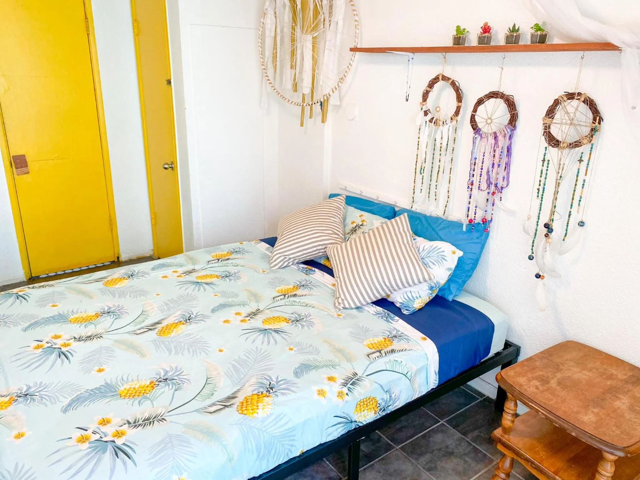 Bedroom, Bed in ITH San Diego Beach Bungalow Surf Hostel