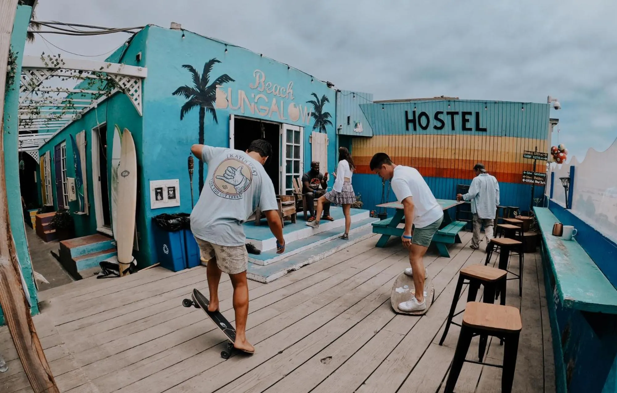 Patio in ITH San Diego Beach Bungalow Surf Hostel