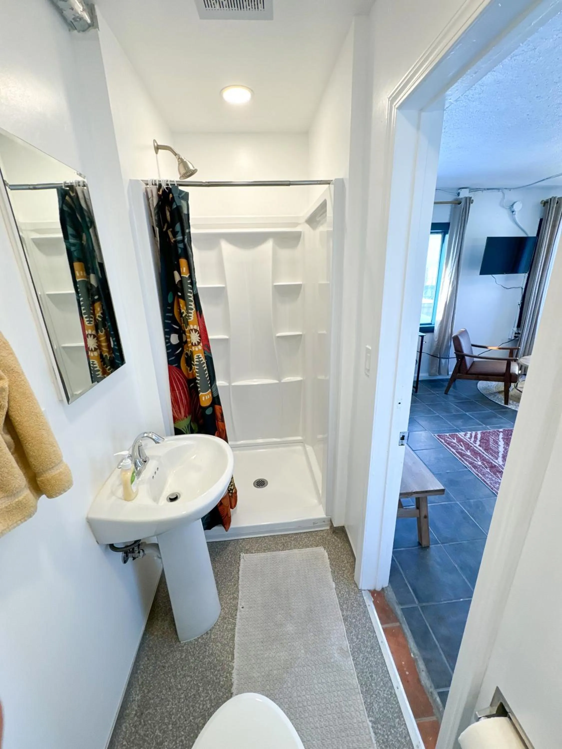 Shower in ITH San Diego Beach Bungalow Surf Hostel