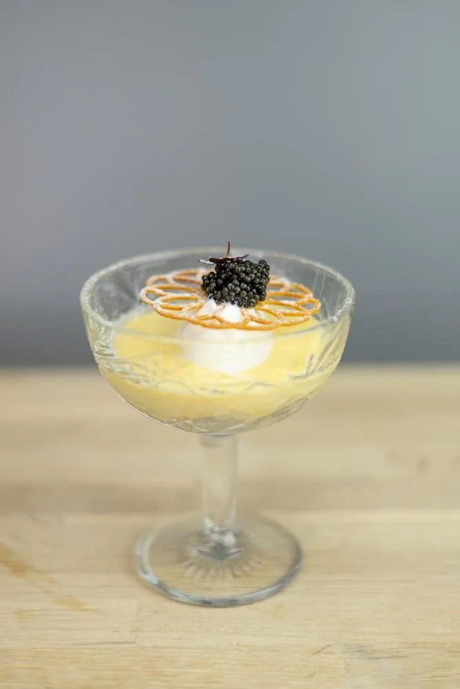 Restaurant/places to eat in Sixtus Sinatur Hotel & Konference