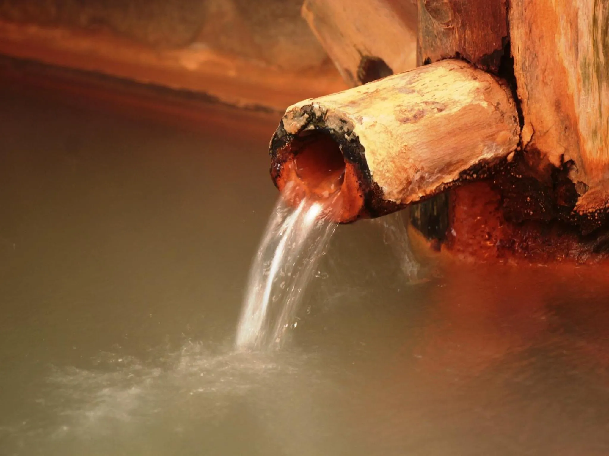 Hot Spring Bath in Yunohirakan