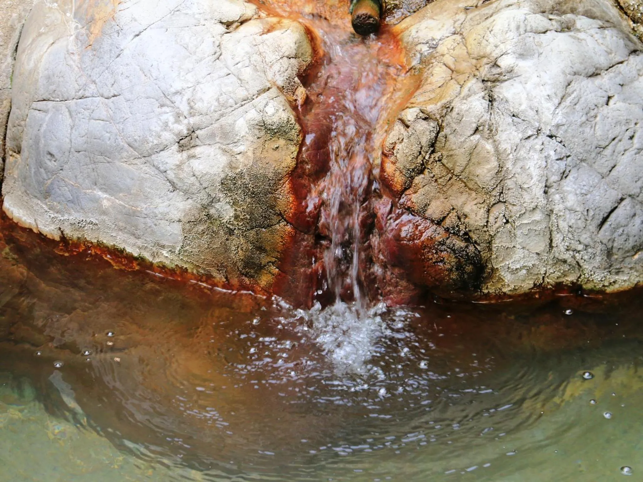 Hot Spring Bath in Yunohirakan
